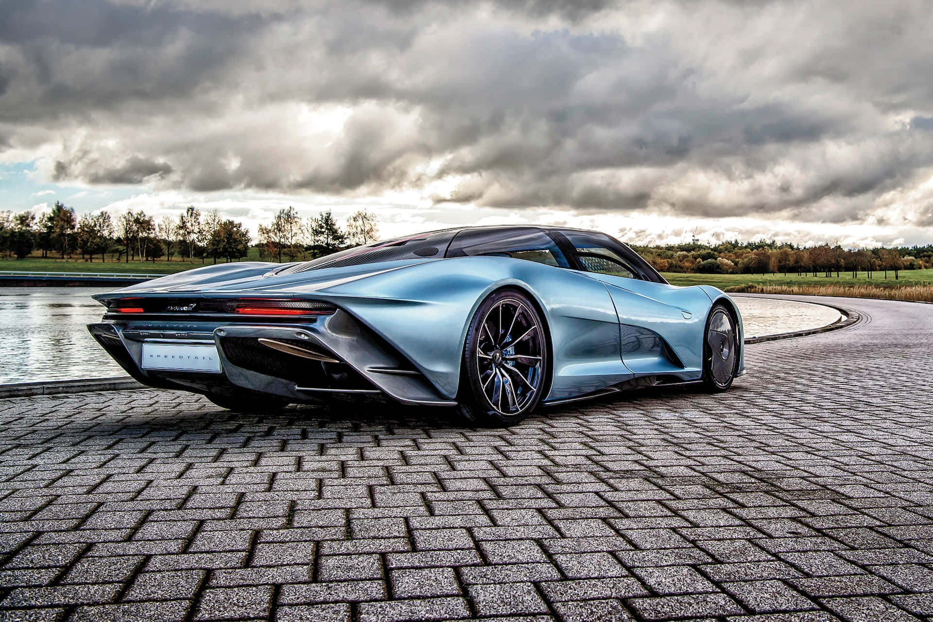 McLaren Speedtail - The Ultimate Hyper-GT Wallpaper