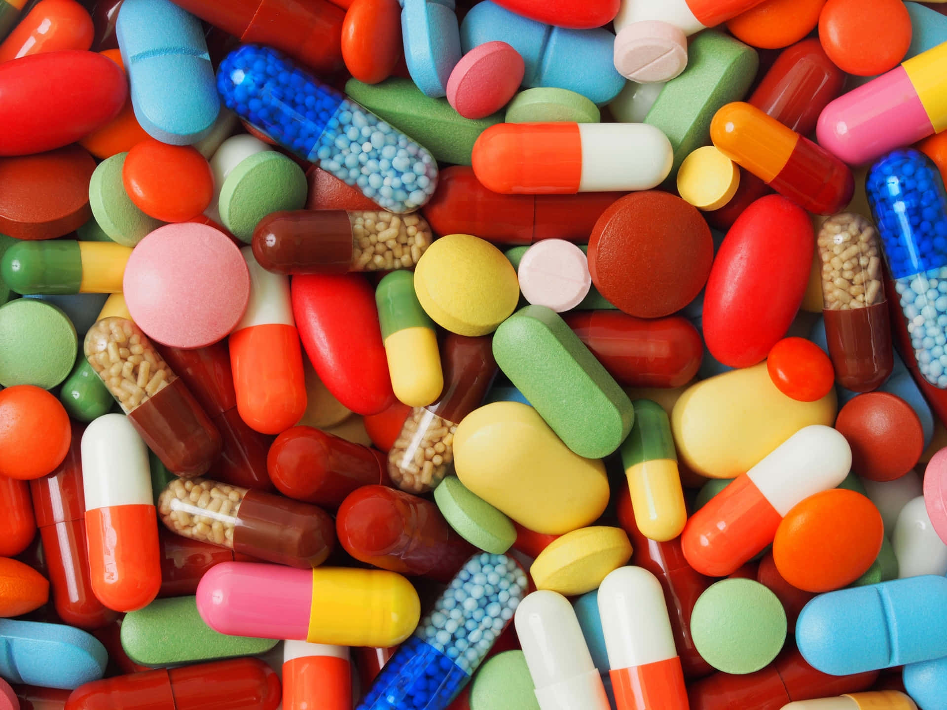 Assortimentodi Pillole, Compresse E Capsule Di Medicinali Farmaceutici Su Sfondo Bianco
