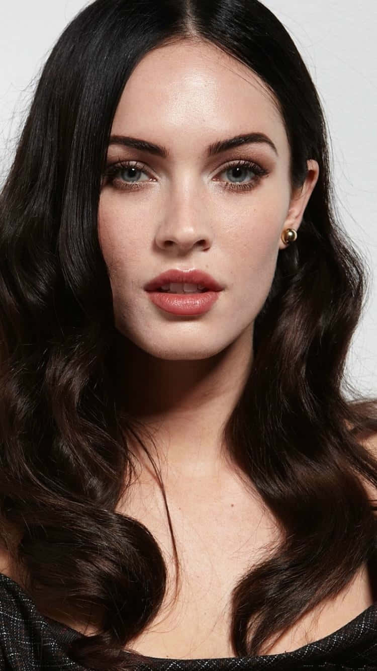 Megan Fox Iphone Beautiful Makeup Wallpaper