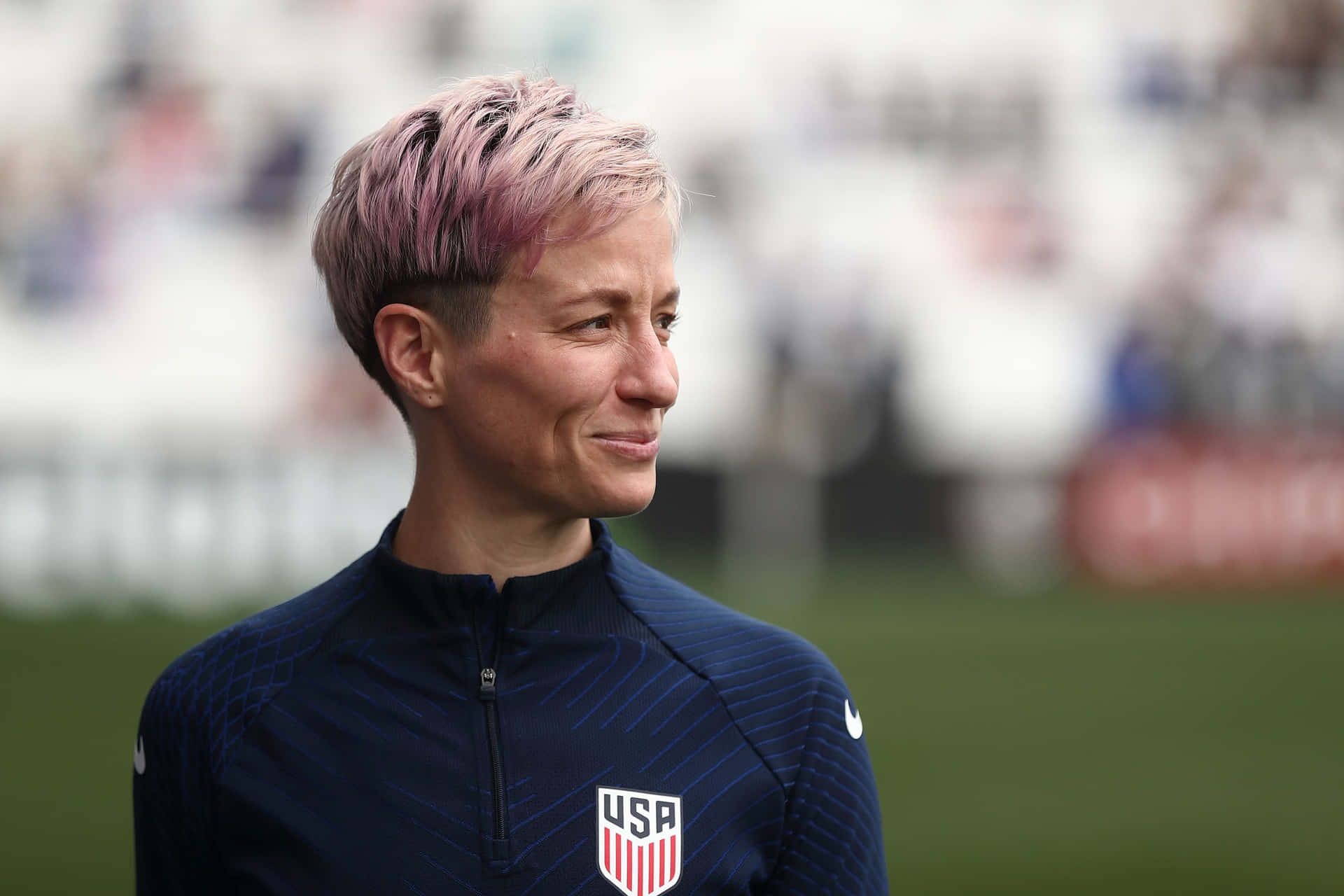 Megan Rapinoe Roze Haar U S Voetbaluniform Achtergrond