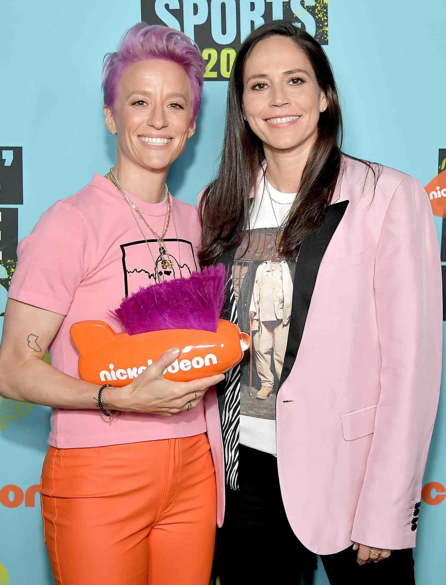 Megan Rapinoe En Partner Op Awards Evenement Achtergrond