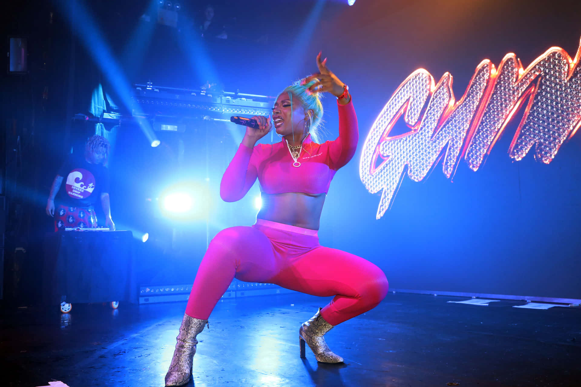 Megan Thee Stallion strikes a stunning pose in a stylish outfit