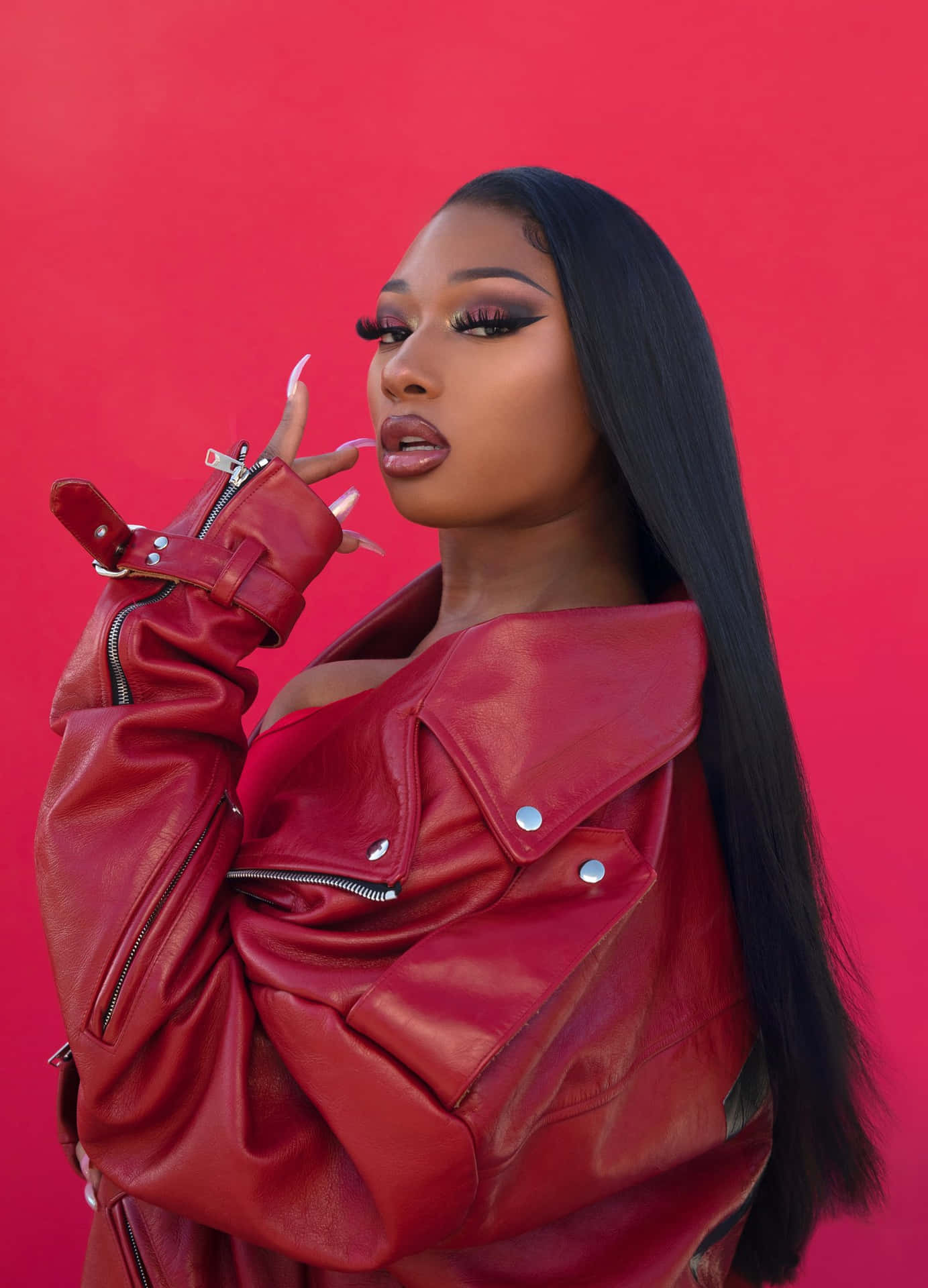 Meganthee Stallion Si Mette In Posa Con Fiducia Durante Un Servizio Fotografico.