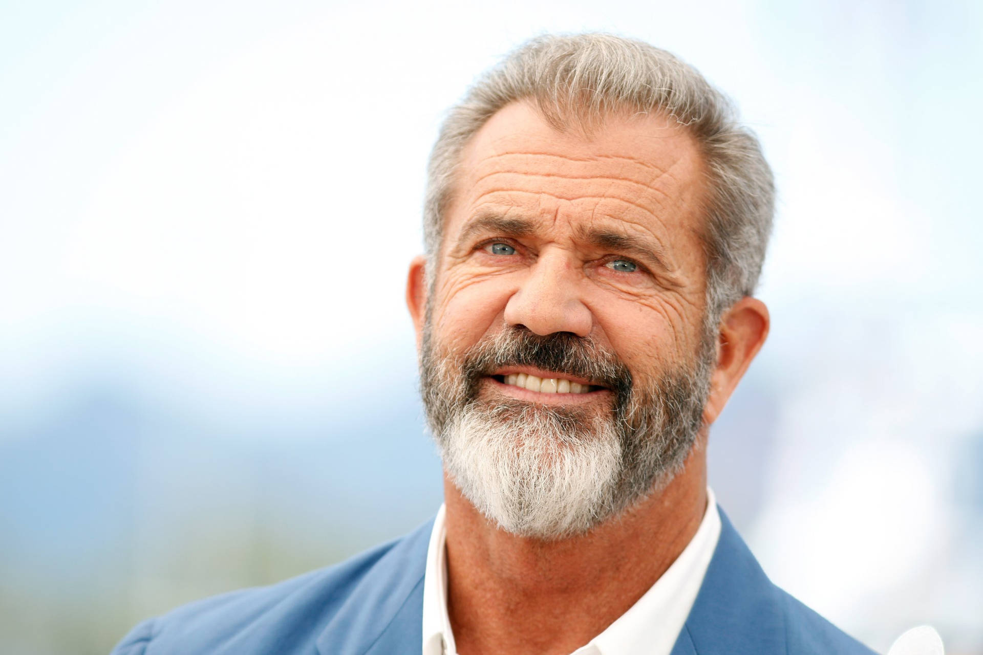 Mel Gibson Smiling