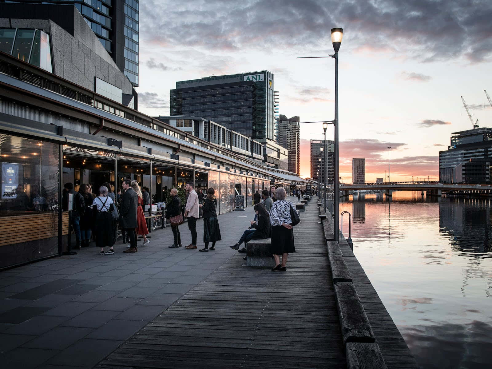 Pemandangan Senja Di Melbourne South Wharf Wallpaper