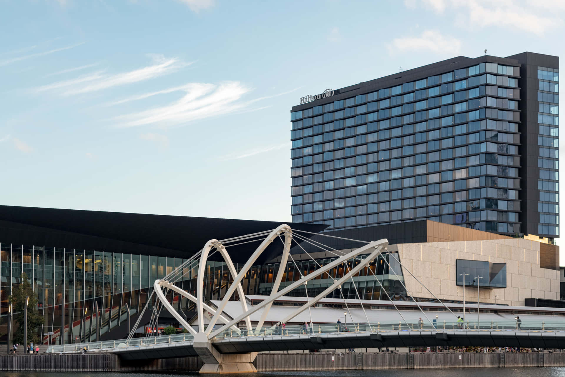 Melbourne South Wharf Seafarers Bridge Og Hilton Hotel Bakgrunnsbildet