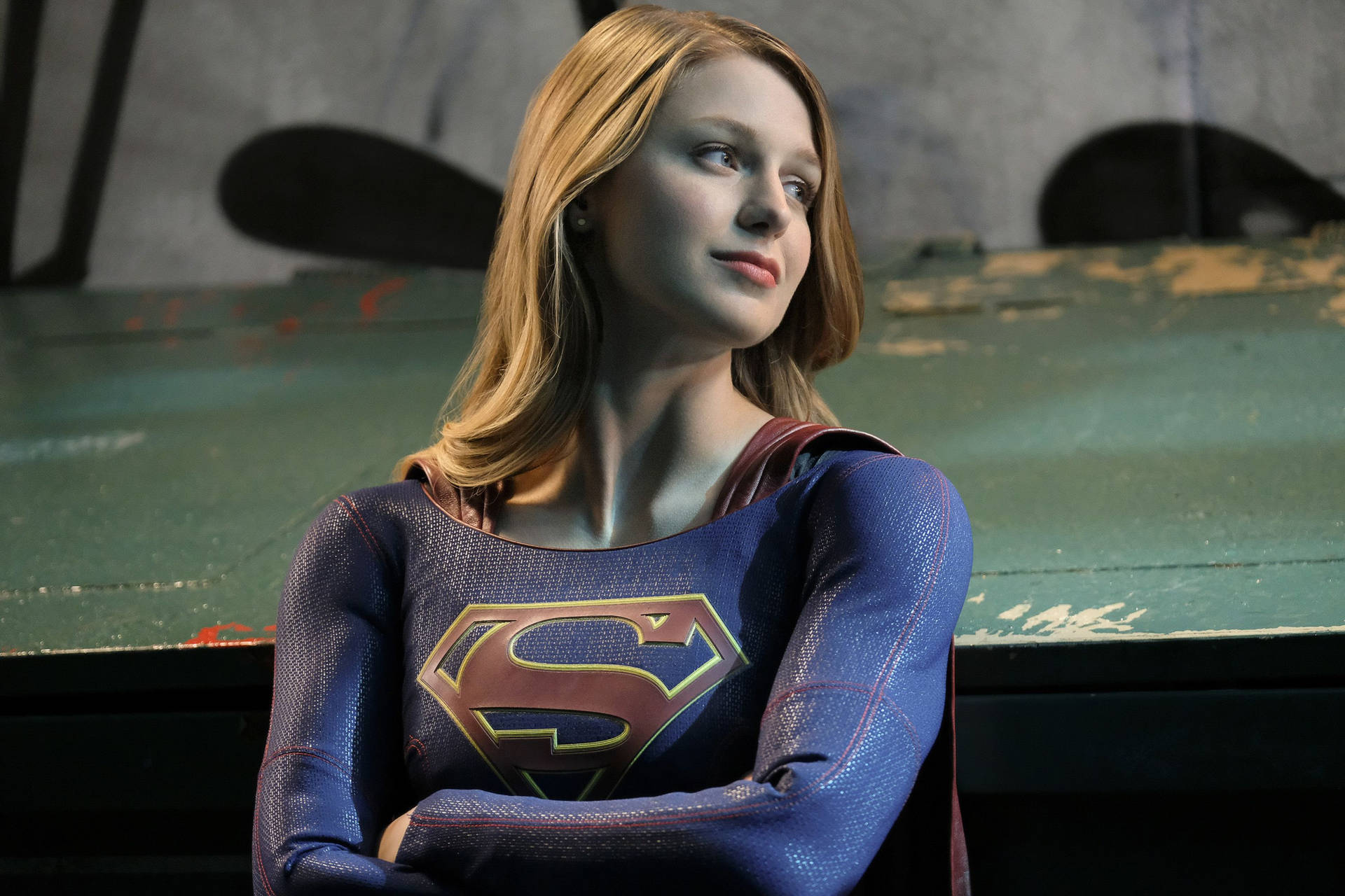Melissa Benoist Supergirl dragt Wallpaper