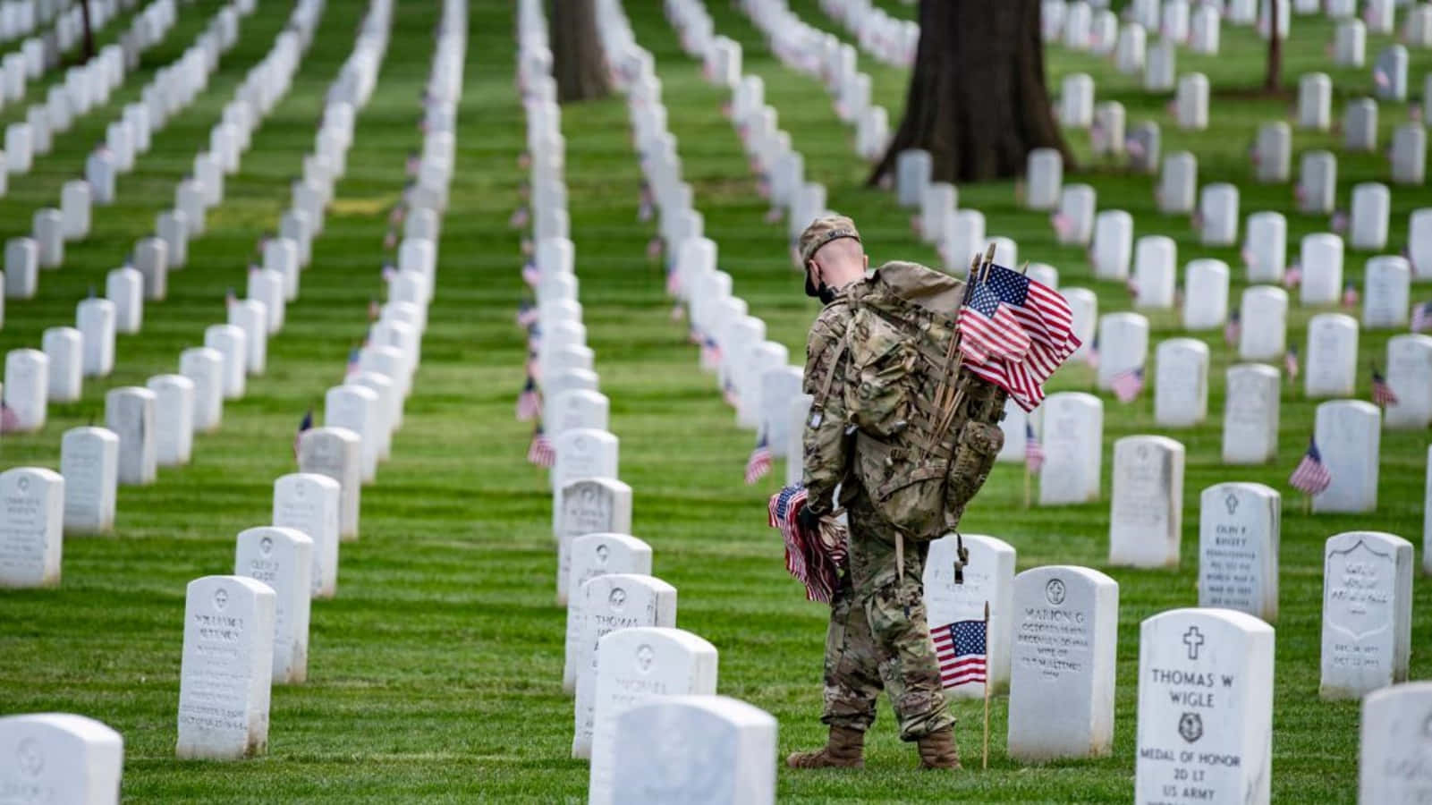 Ær de modige mænd og kvinder, der forsvarede vort land denne Memorial Day.