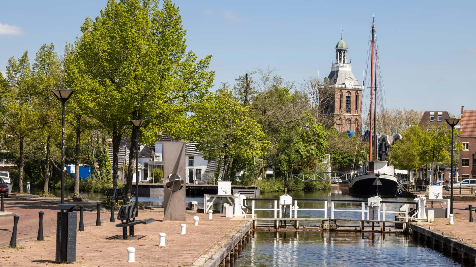 Meppel Waterfrontand Historic Church Wallpaper