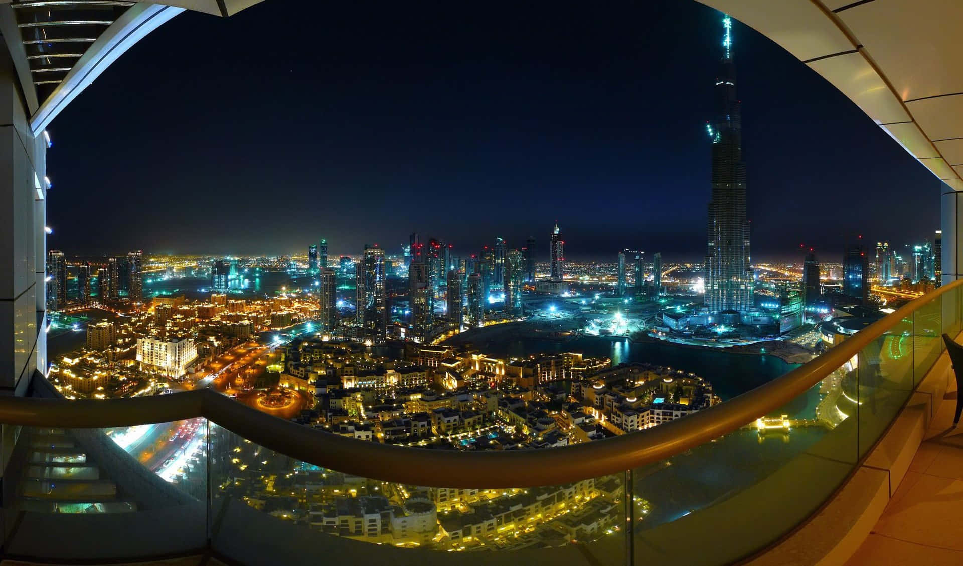 Meravigliososkyline Di Dubai Di Notte.