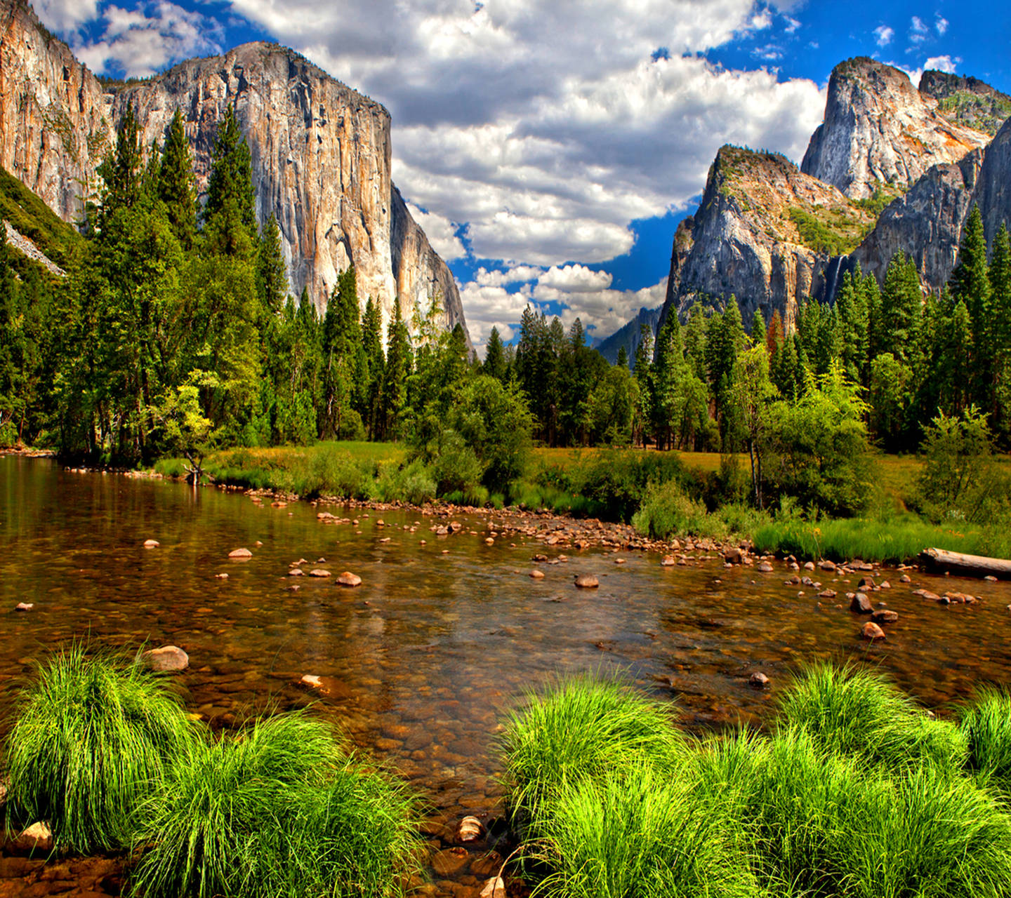 Merced River Yosemite National Park California Screen Saver Wallpaper