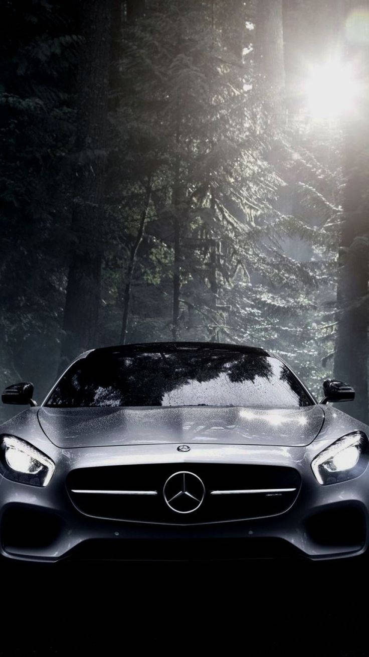 Nyd en glat kørsel i stil med Mercedes AMG GT Wallpaper