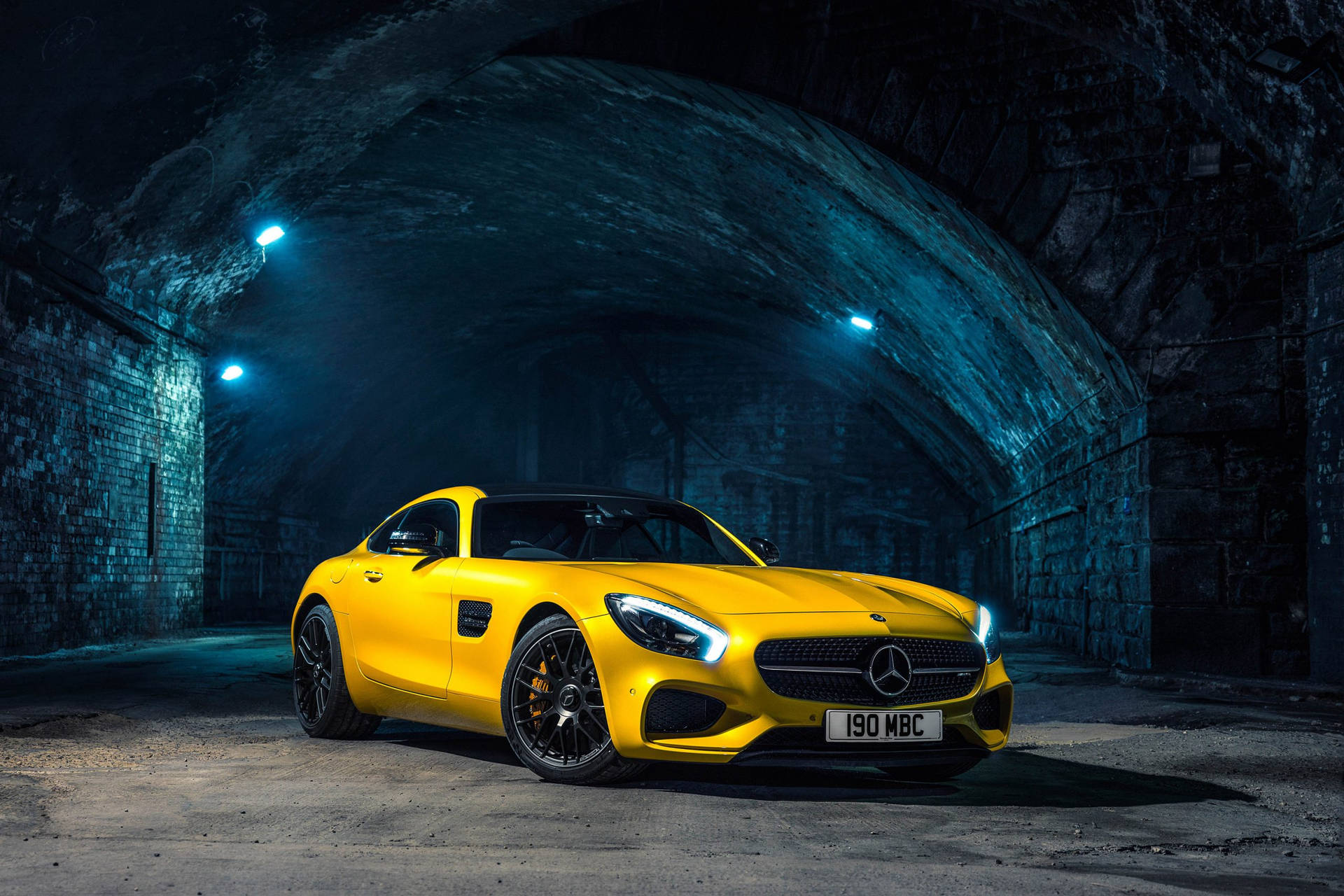 2016 Yellow Mercedes-Benz AMG Wallpaper