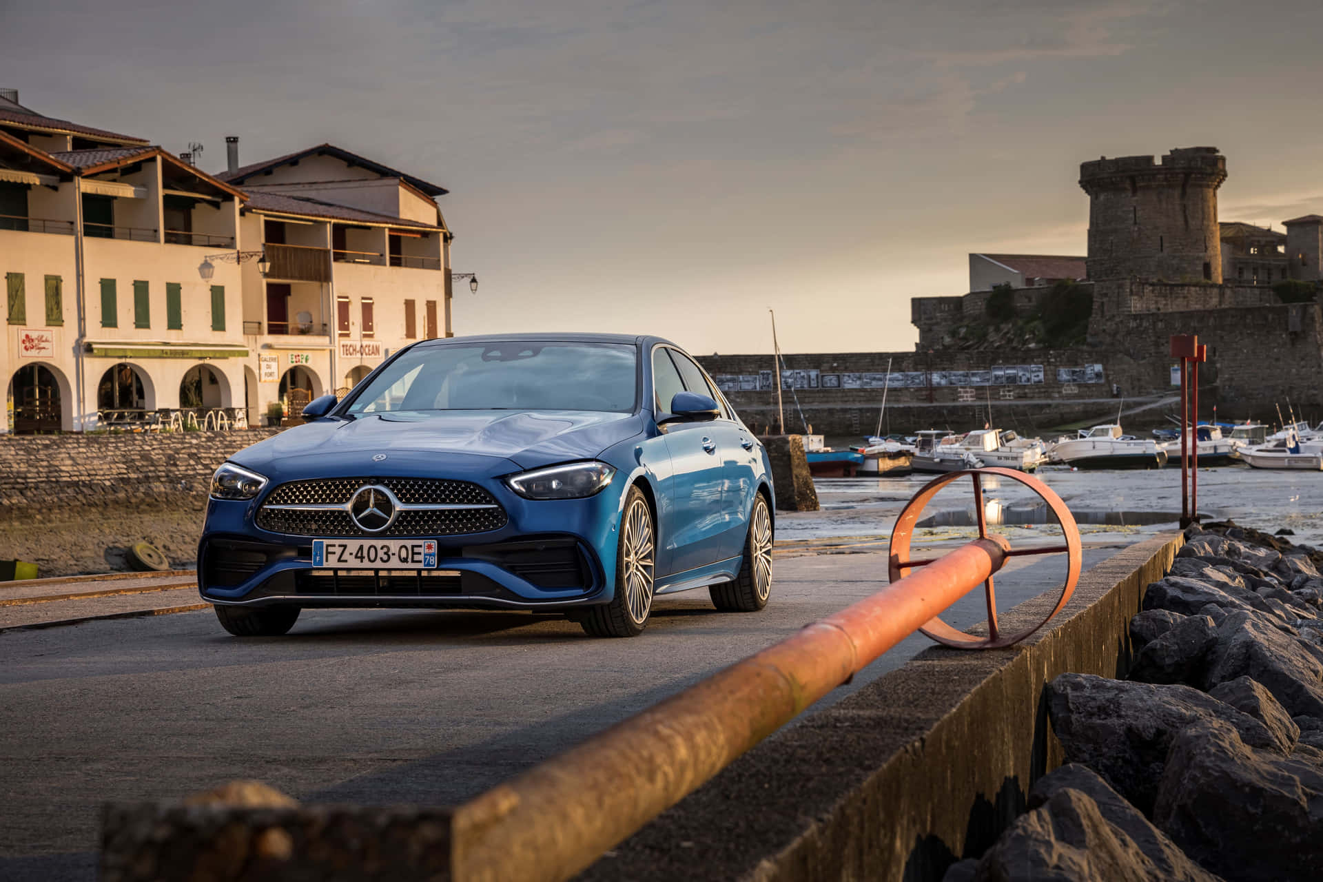 Mercedes Benz C Klasse Haven Zonsondergang Achtergrond