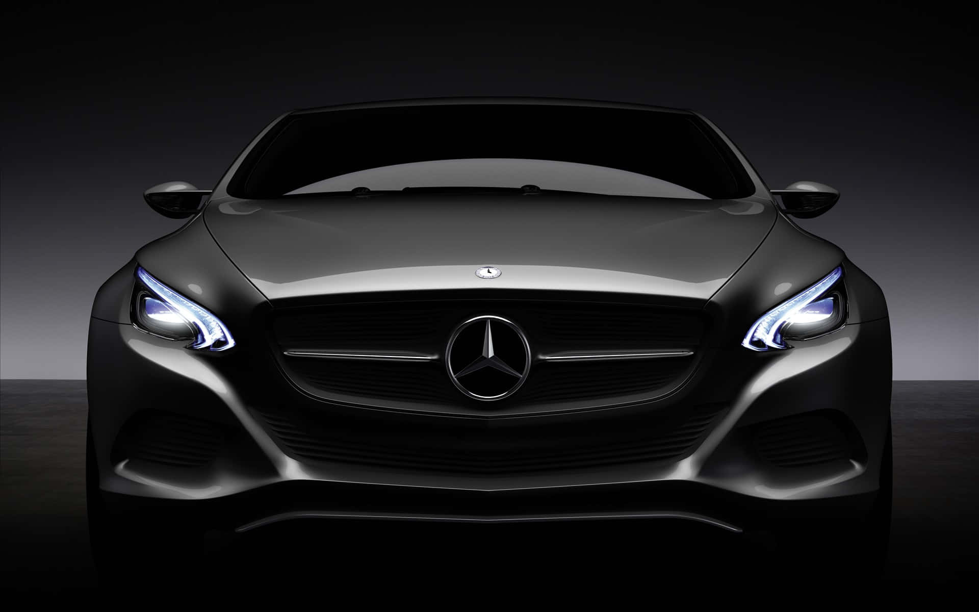 Mercedes Benz F800 Front View Black Wallpaper