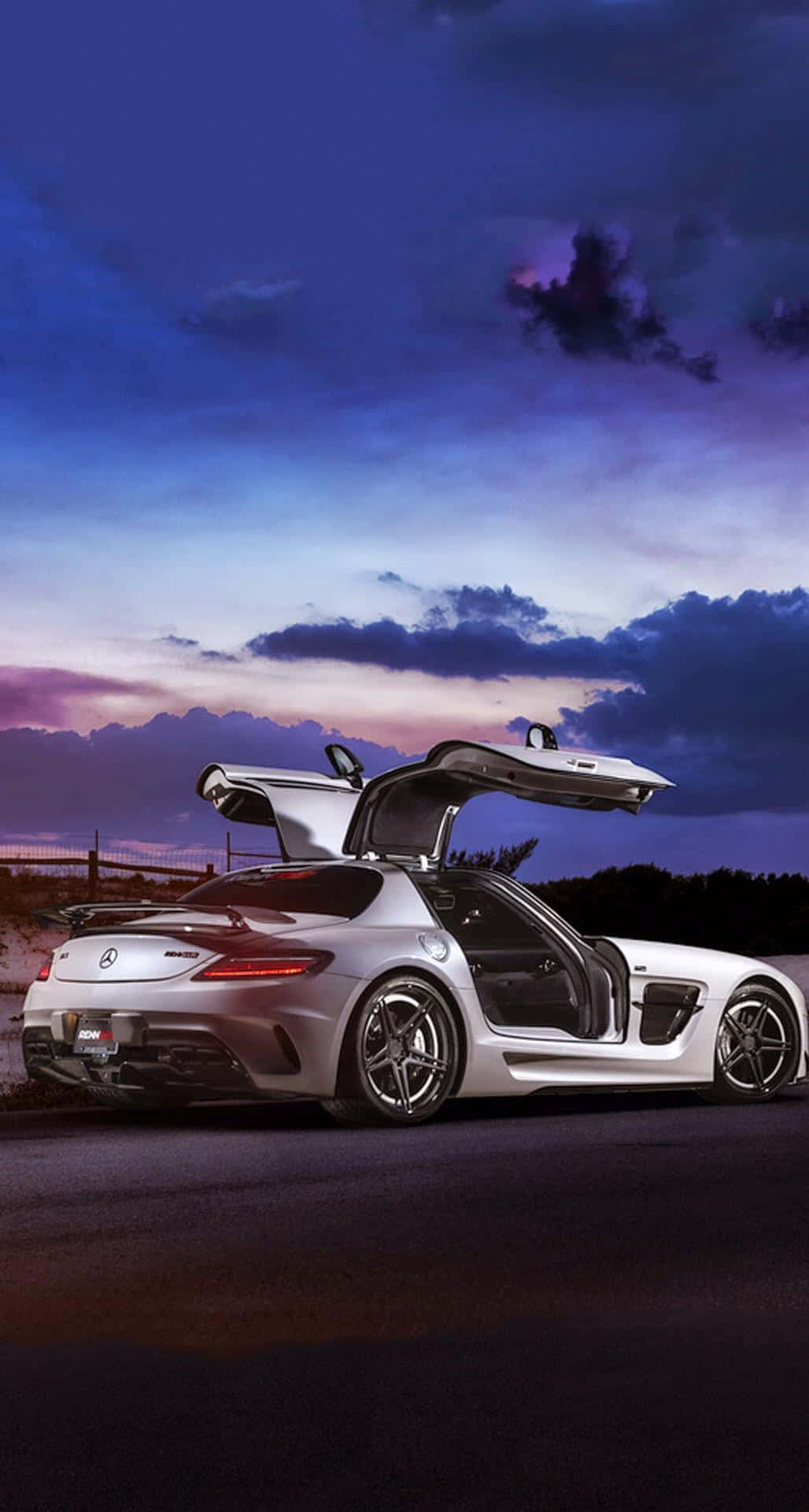 Tag billedet baggrunden for Mercedes SLS GT. Wallpaper