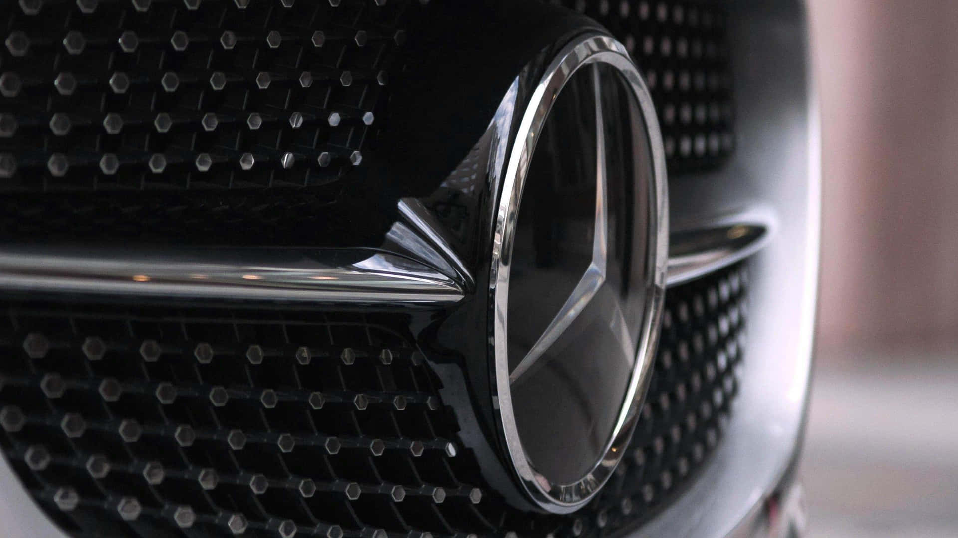 Mercedes-benz Sls Grille Emblem