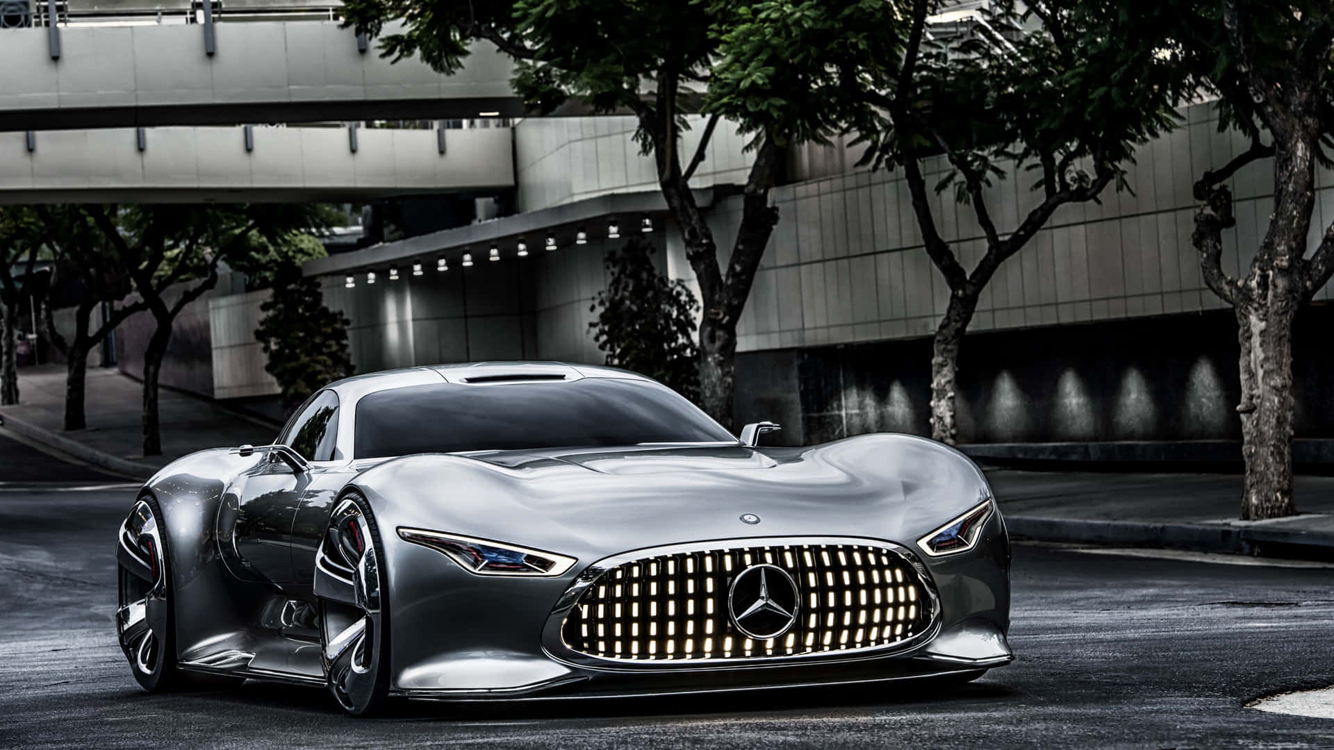 Kør rundt i byen i en sofistikeret stil med en Mercedes Wallpaper