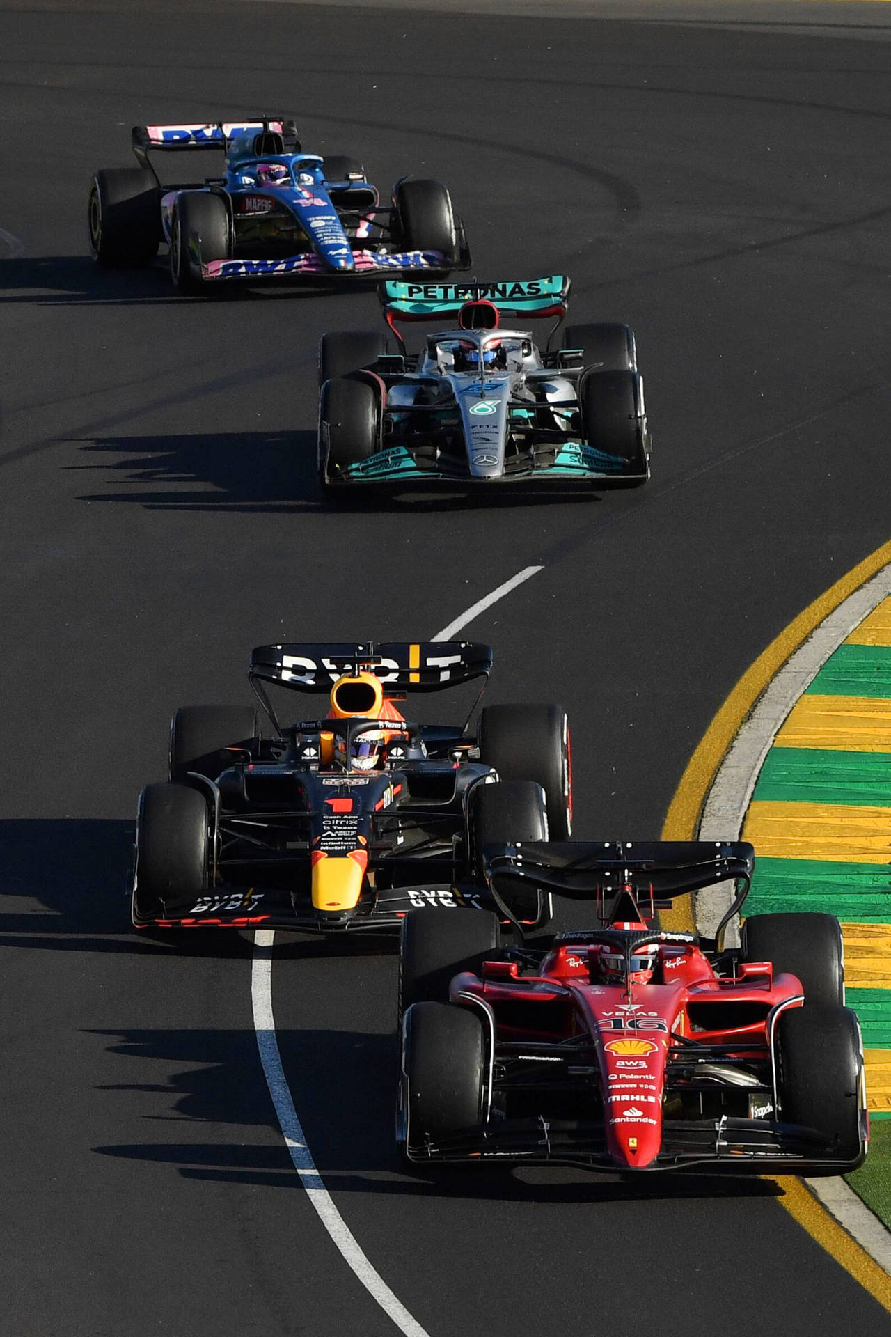 Imagemmercedes F1 Grand Prix - Pronto Para A Corrida. Papel de Parede
