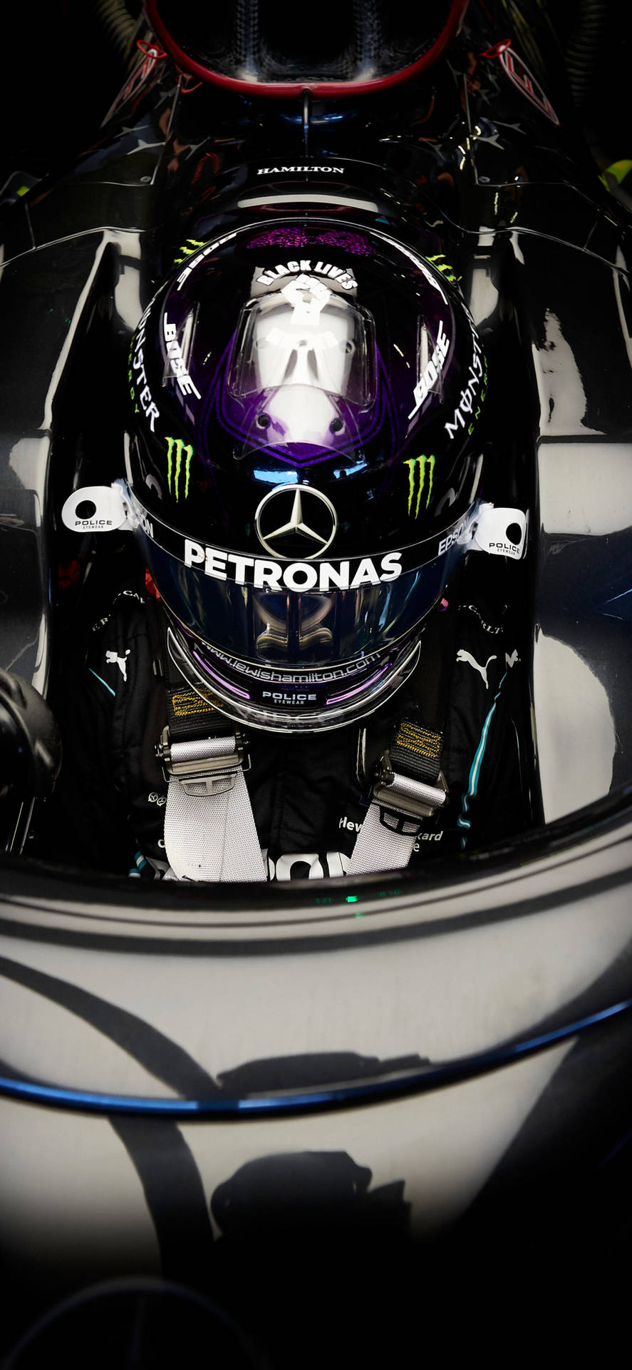 Step up your speed with Mercedes F1 and iPhone! Wallpaper