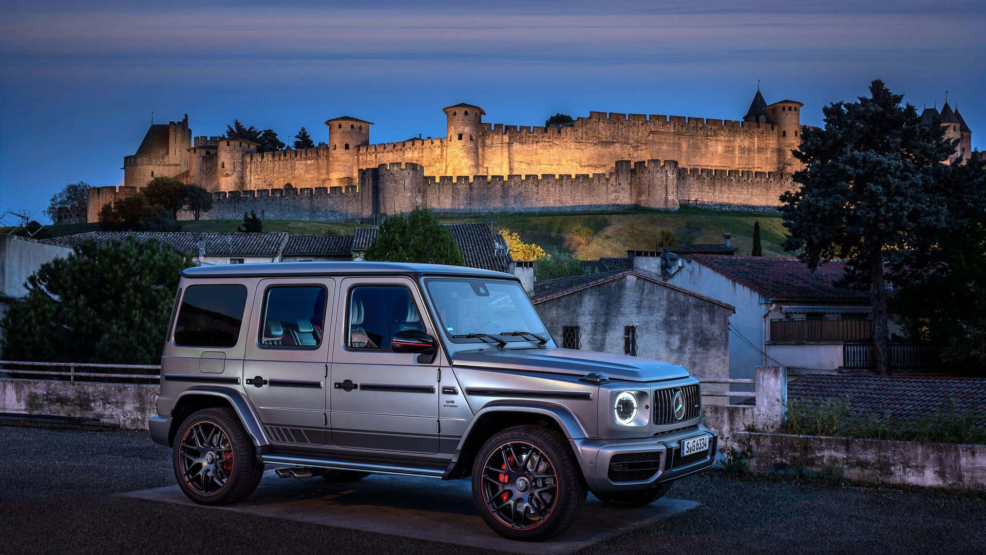 Mercedes G63 Castle Backdrop Wallpaper