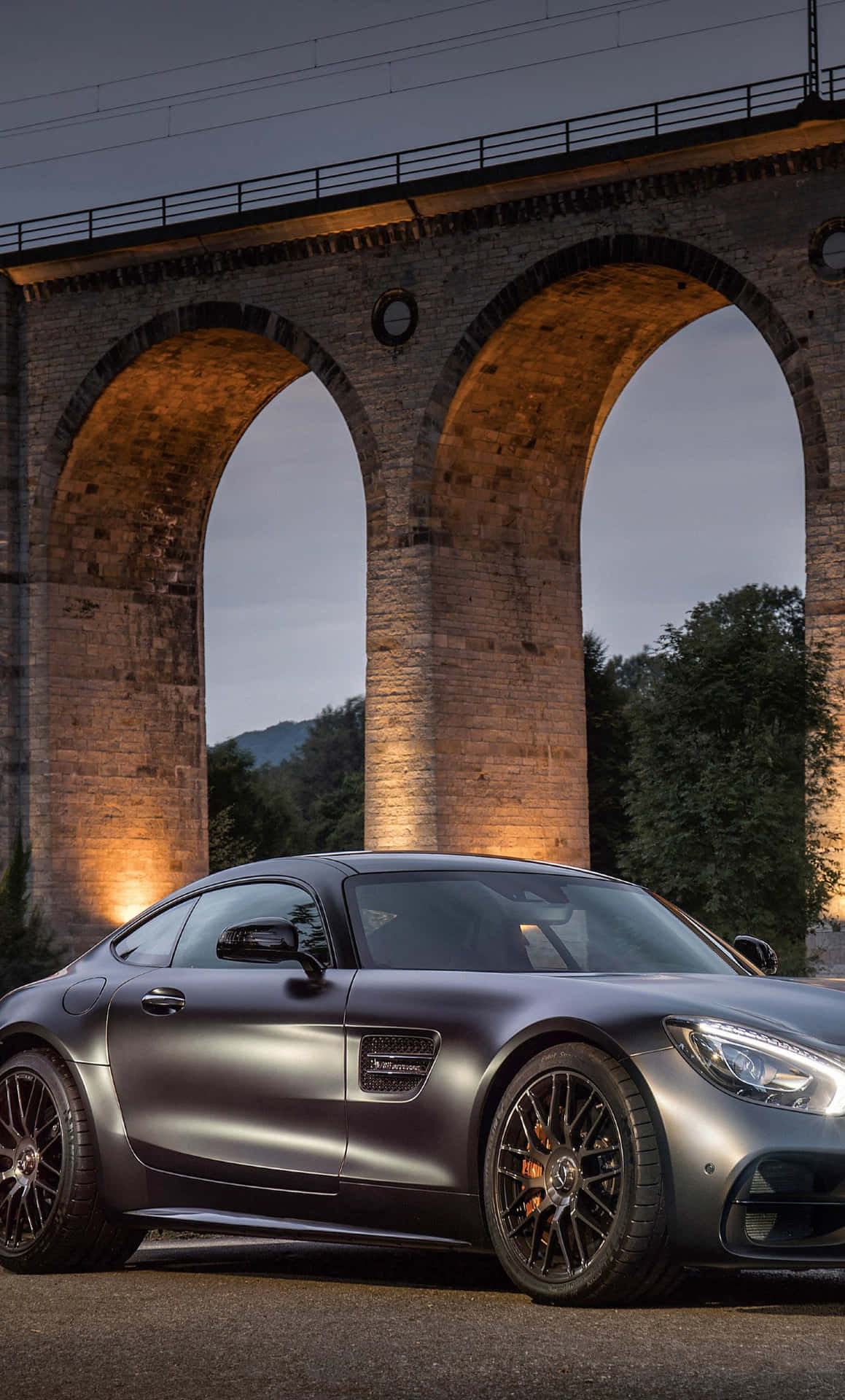 Hastighed og stil - Den kraftfulde Mercedes-AMG GTS Wallpaper