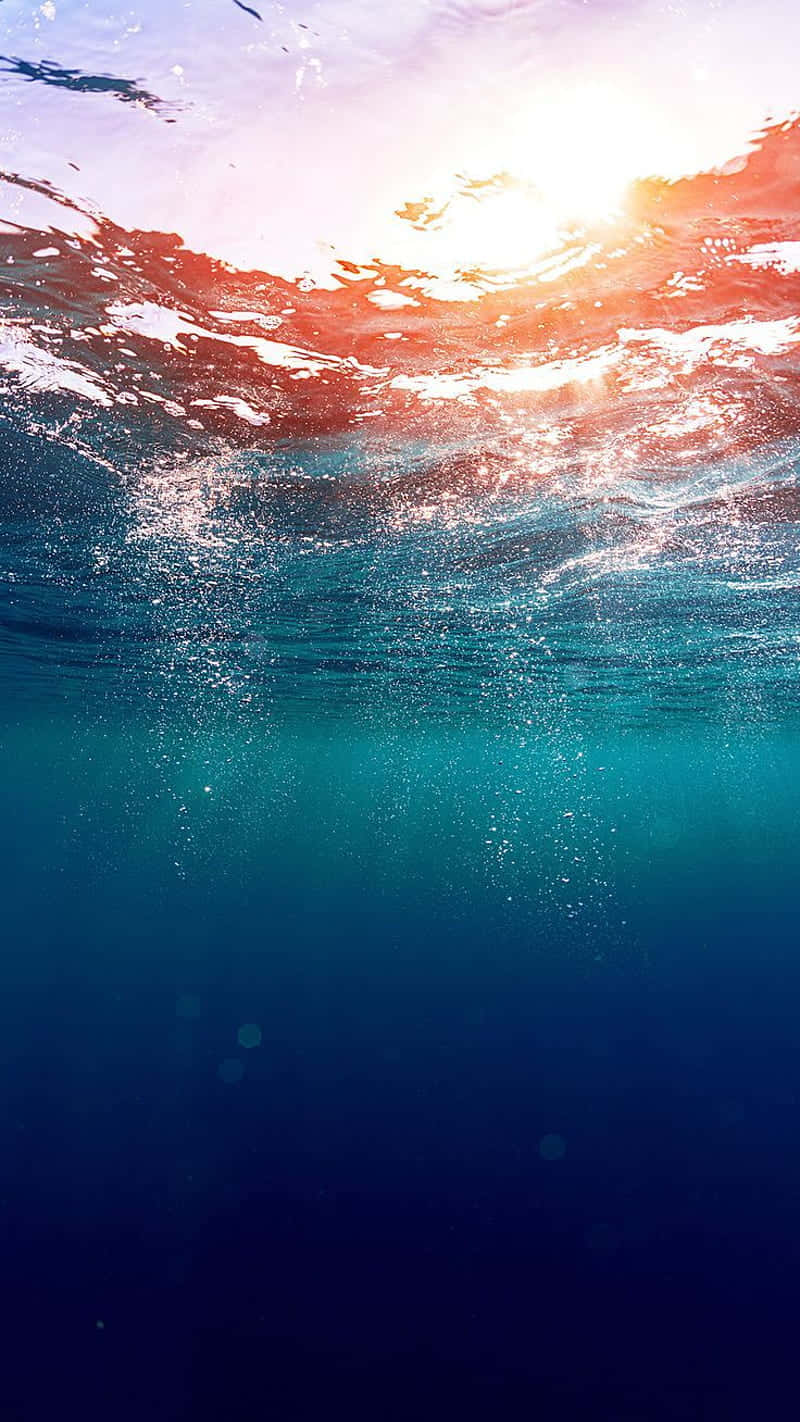 Mesmerizing Beauty Of The Saltwater Ocean Waves Wallpaper