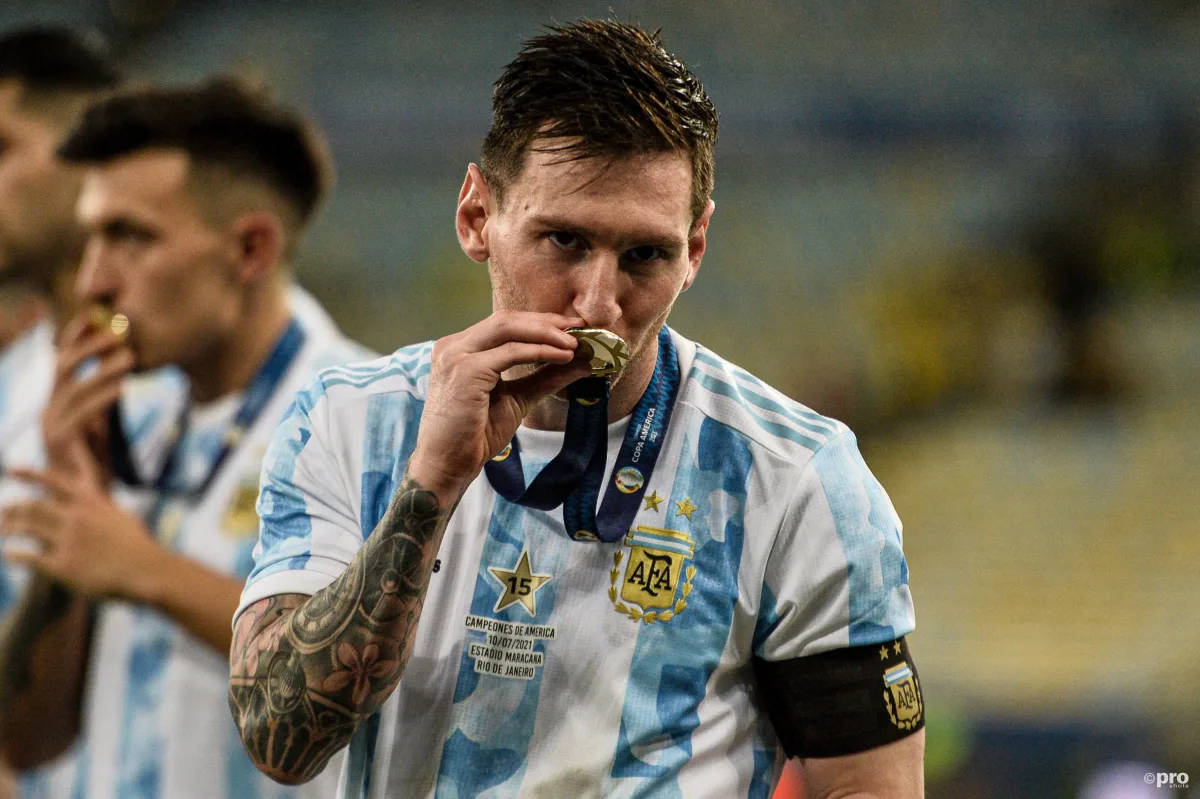 Download Messi 2021 Argentina Medal Wallpaper 