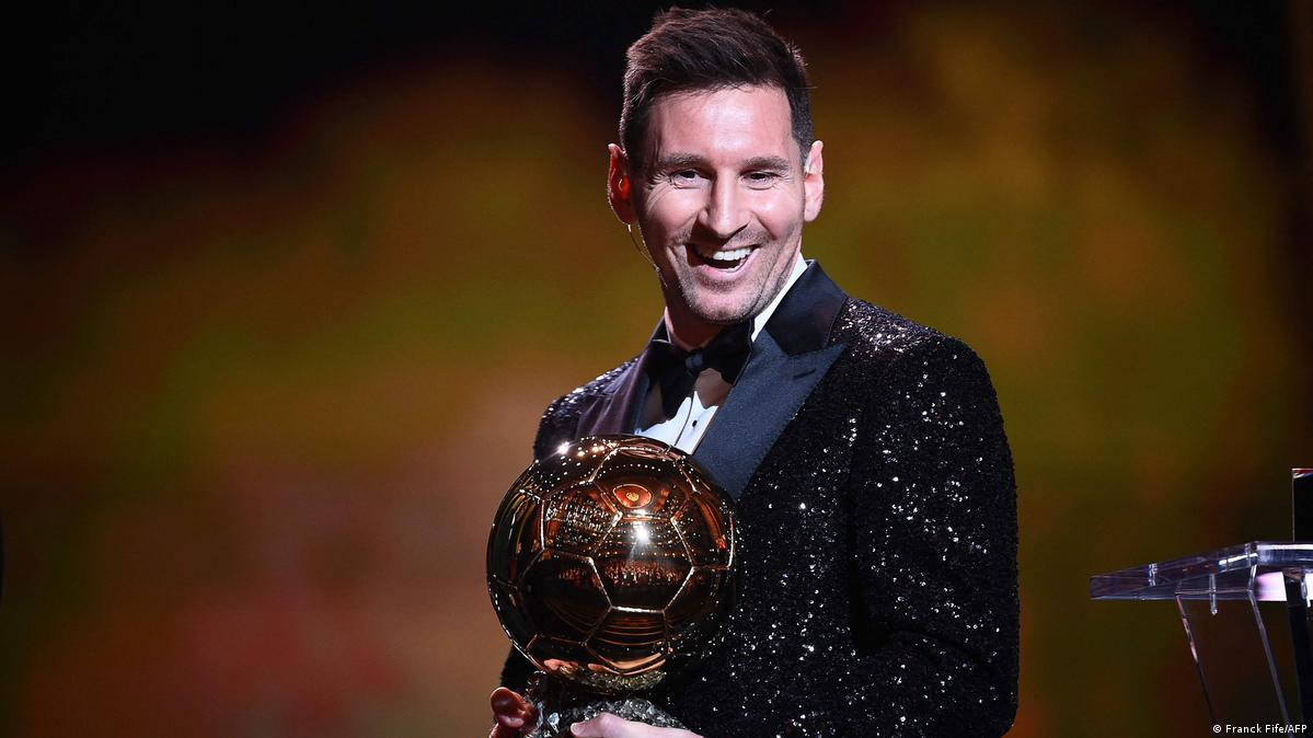 Messi2021 Ballon D'or (messi 2021 Goldener Ball) Wallpaper