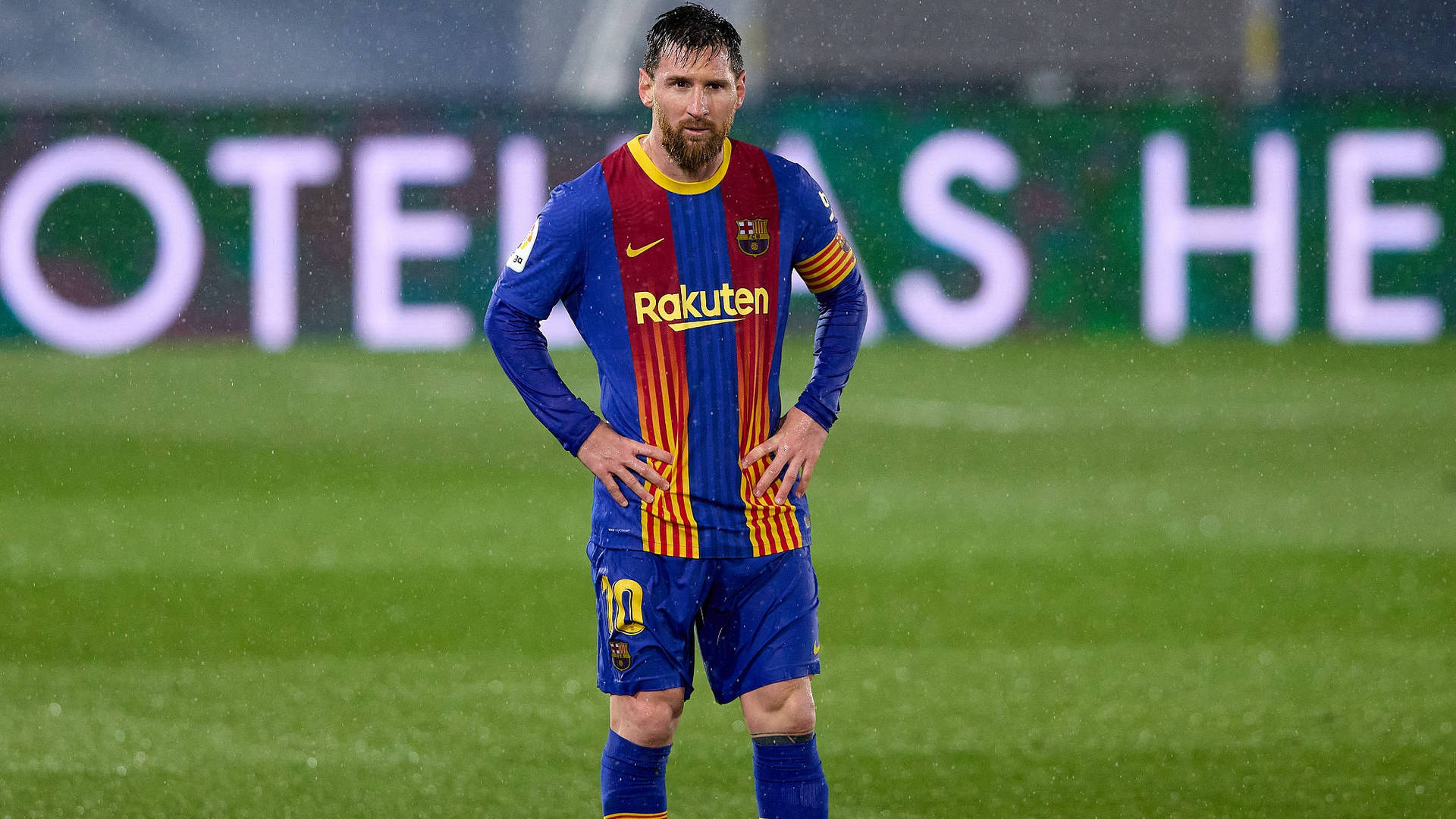 Messi2021 Raining: Messi 2021 Regnar. Wallpaper