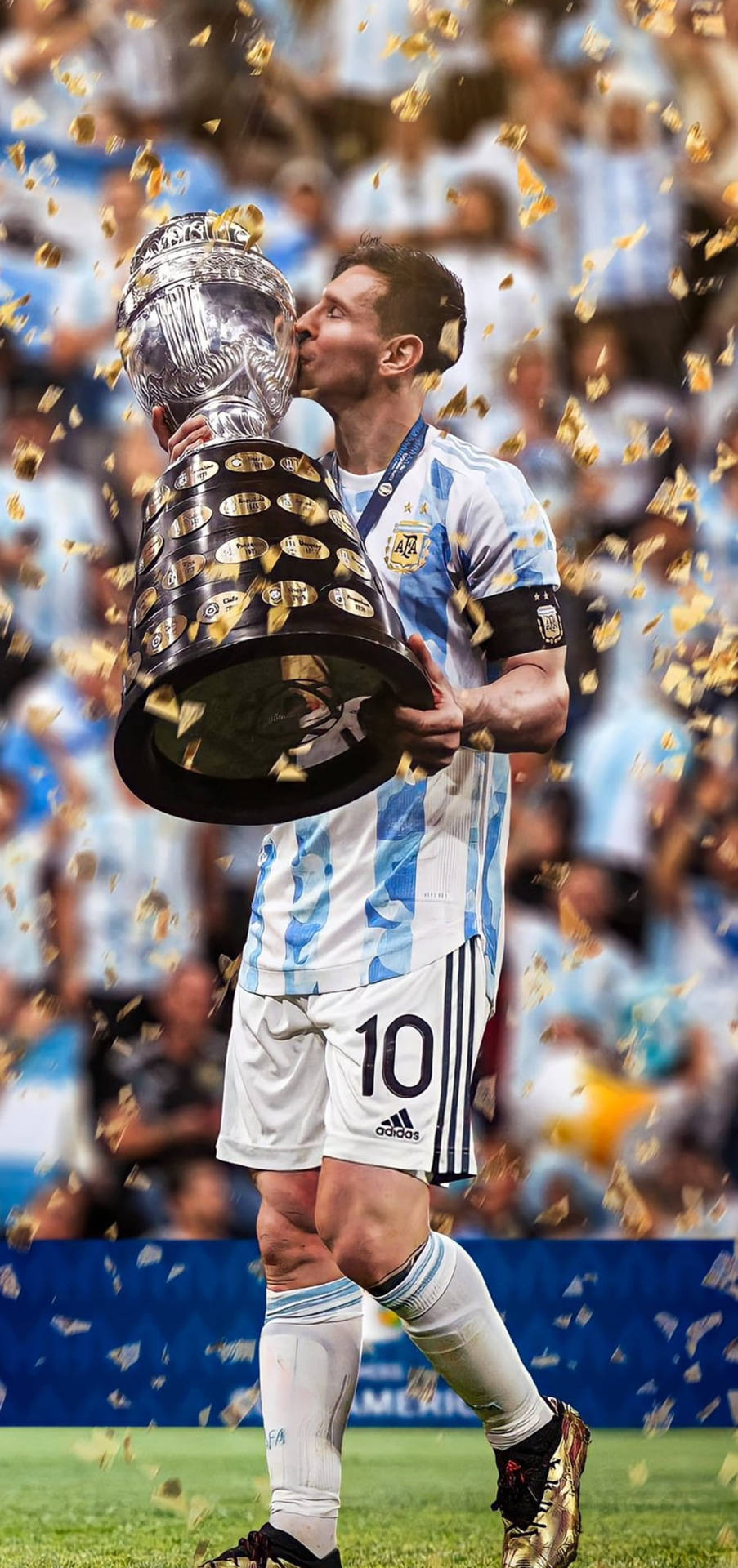 Messi 4k Ultra Hd Trophy Wallpaper