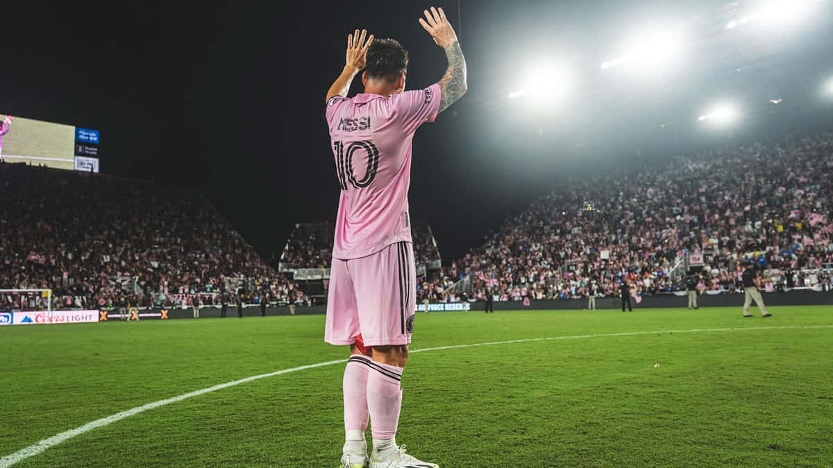 Messi Acknowledging Crowd Inter Miami Wallpaper