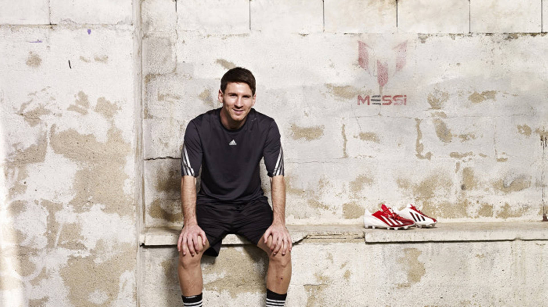 Messi Argentina In Concrete Bench Wallpaper