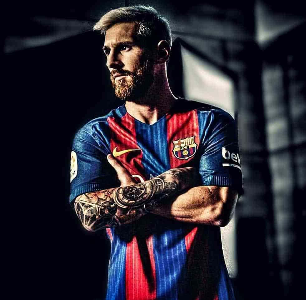 Lionel Messi Staying Cool Under Pressure Wallpaper