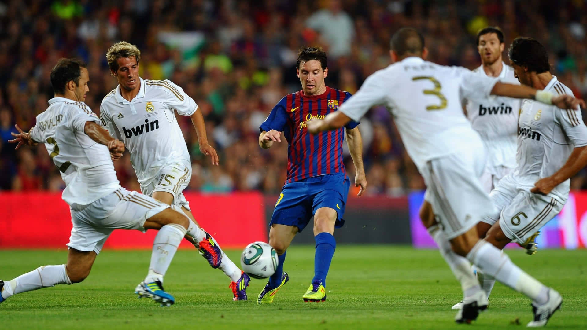 Messi Dribbling Past Defenders El Clasico Wallpaper