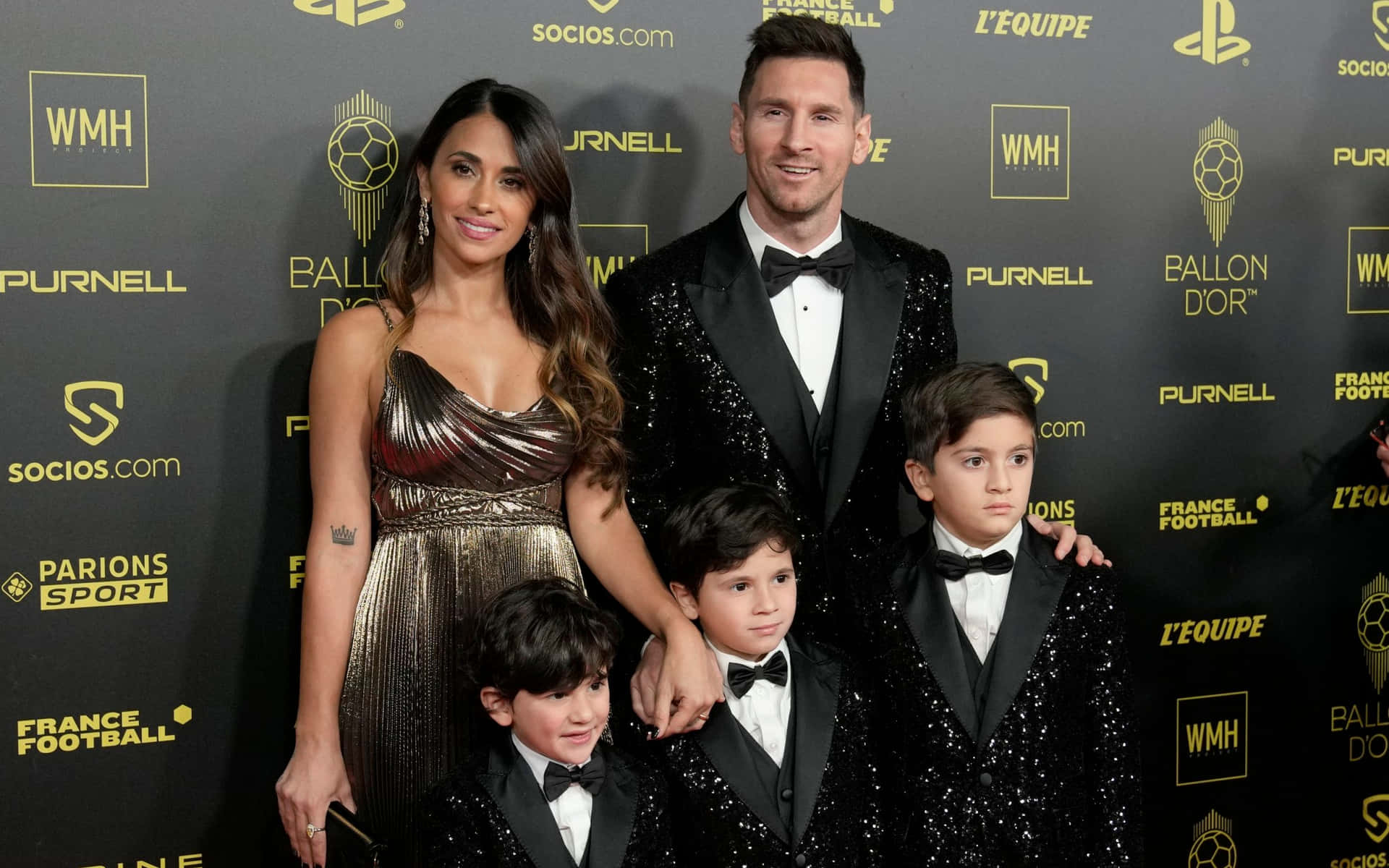 Messi Family Ballon Dor Event Wallpaper
