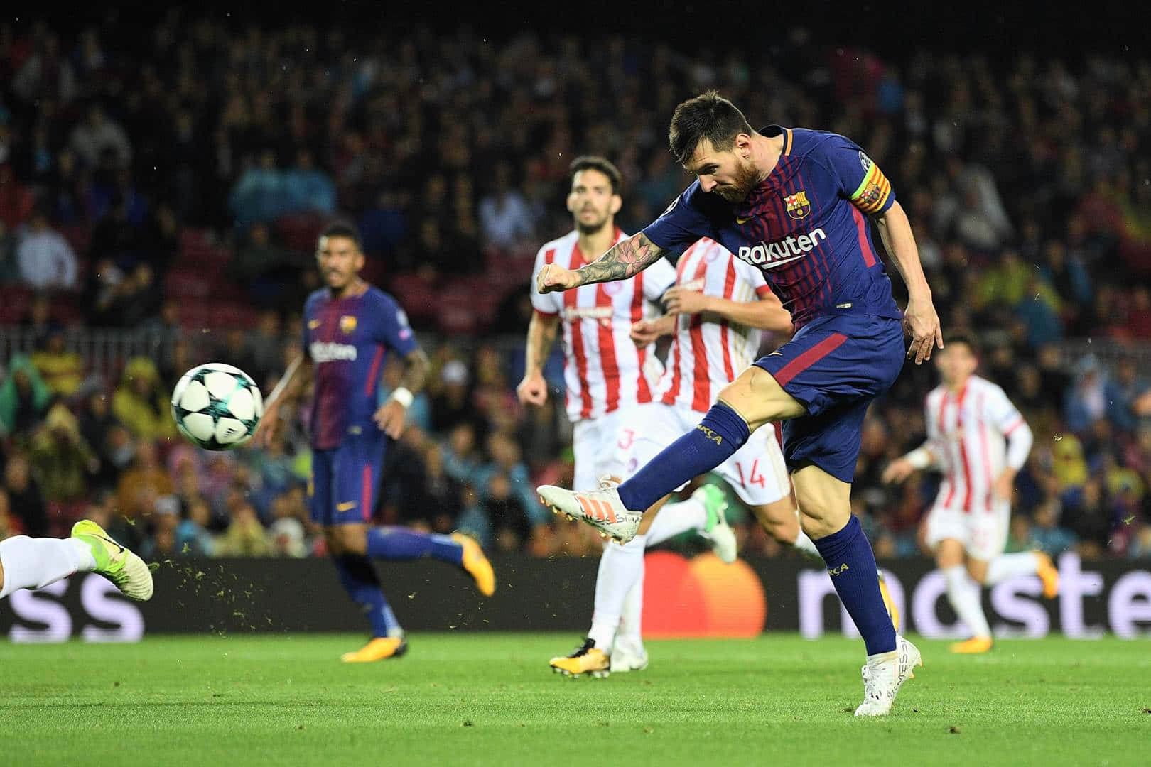 Messi In Action Dribbling Soccer Game Wallpaper