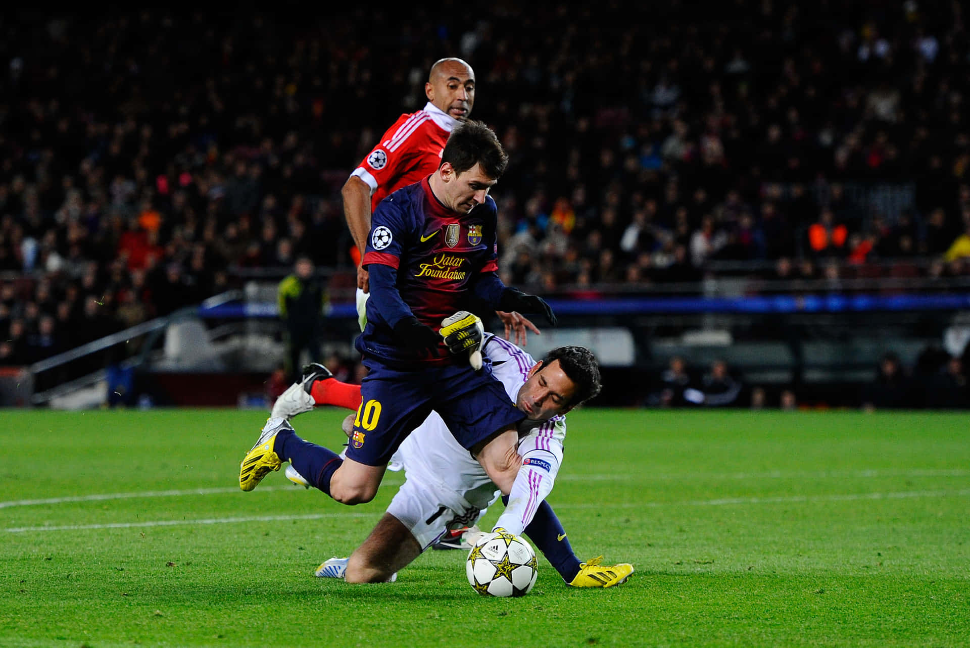 Messi_ Masterful_ Dribble_ Football_ Match.jpg Wallpaper