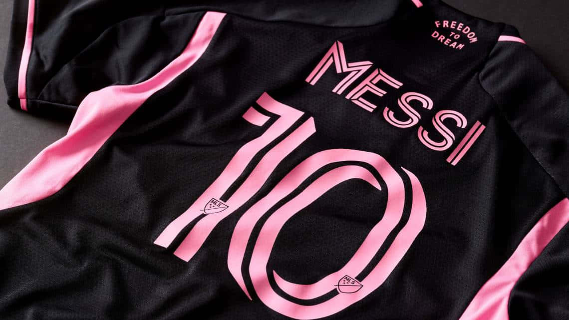 Messi Number10 Black Pink Jersey Wallpaper