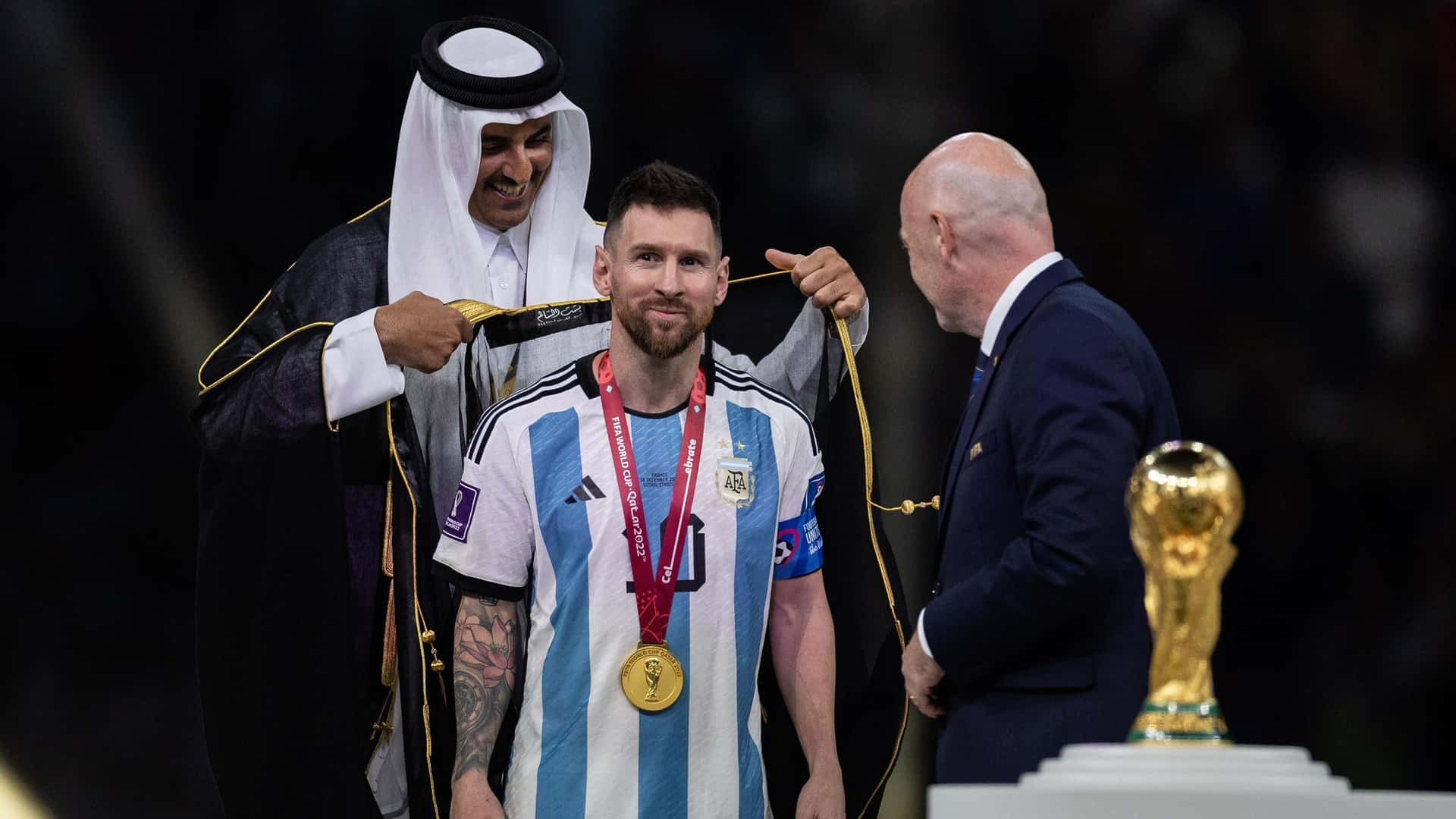 Messi Receiving Medal Ceremony Wallpaper