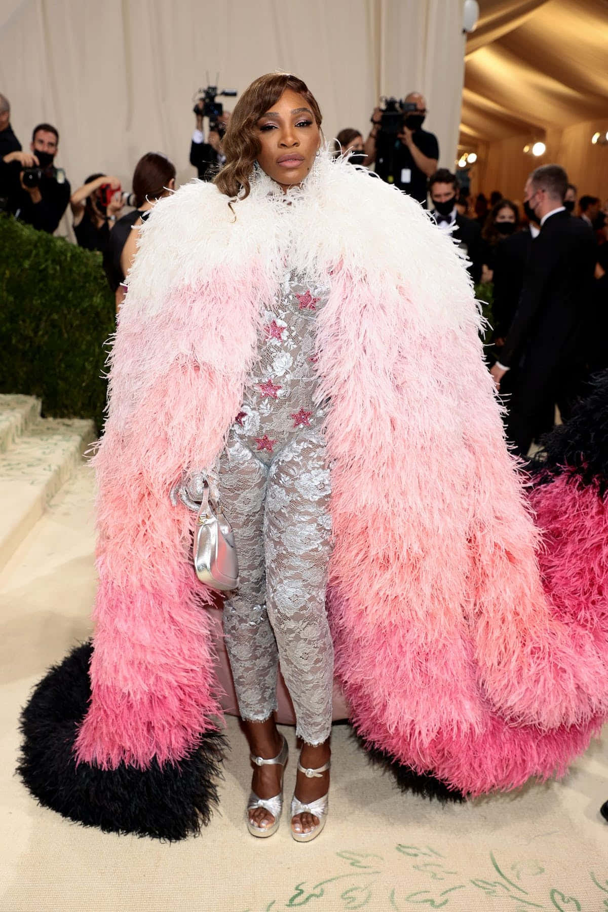 Anna Wintour welcomed attendees to the 2021 Met Gala, held at the Metropolitan Museum of Art in New York City.
