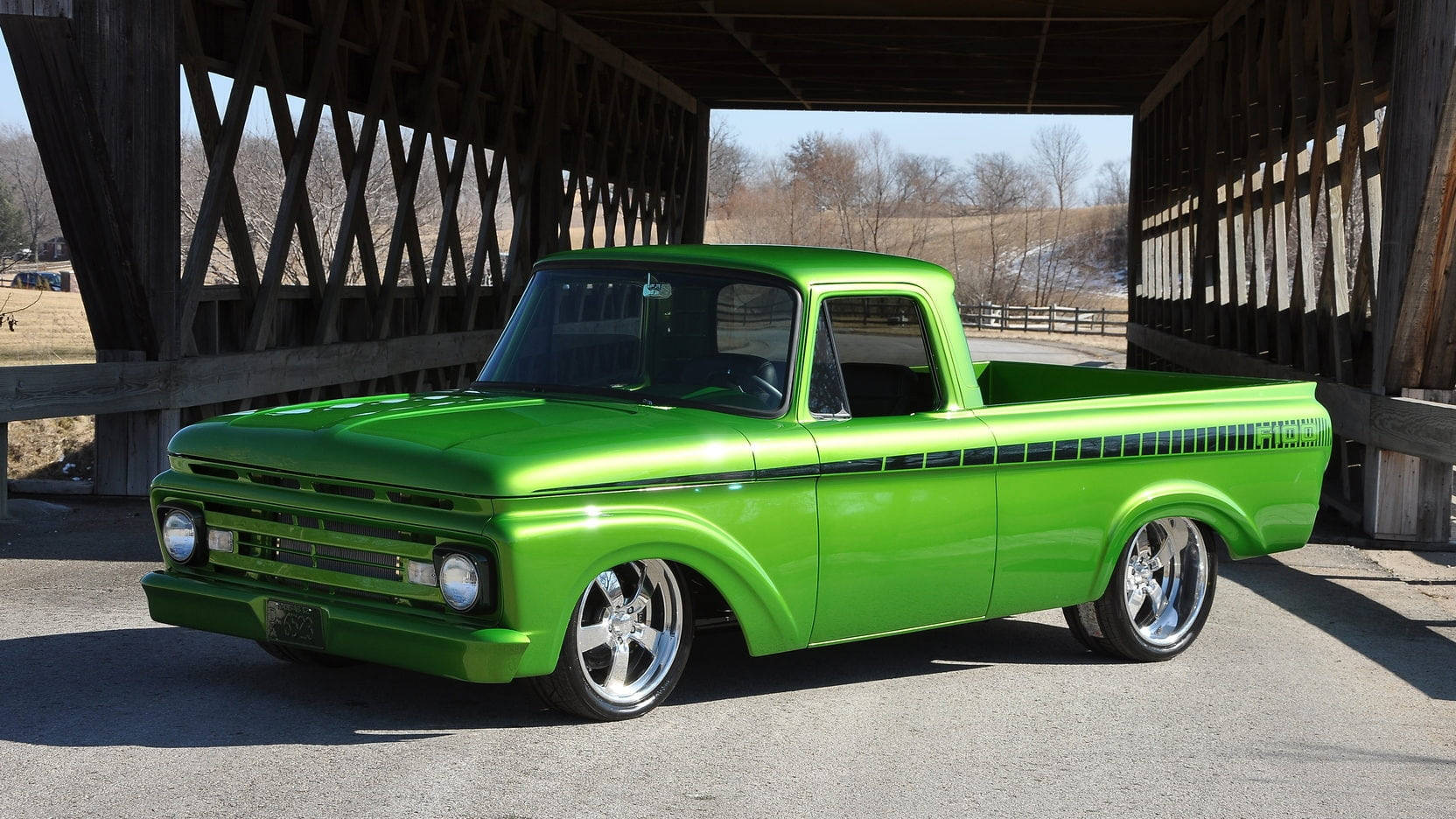 Vintage Charm - Metallic Green Old Ford Truck Wallpaper