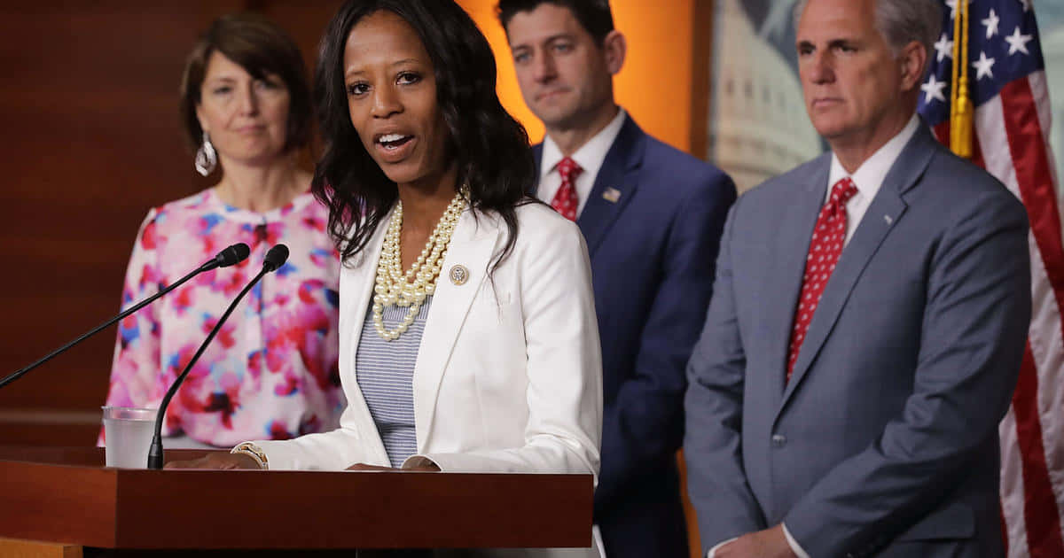 Mia Love With Congressional Leaders Wallpaper