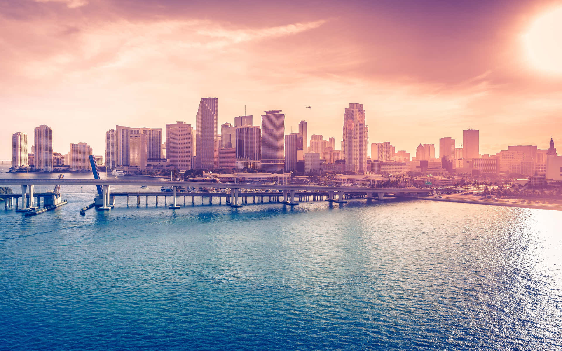 Beautiful Miami beachfront and pastel-colored buildings Wallpaper