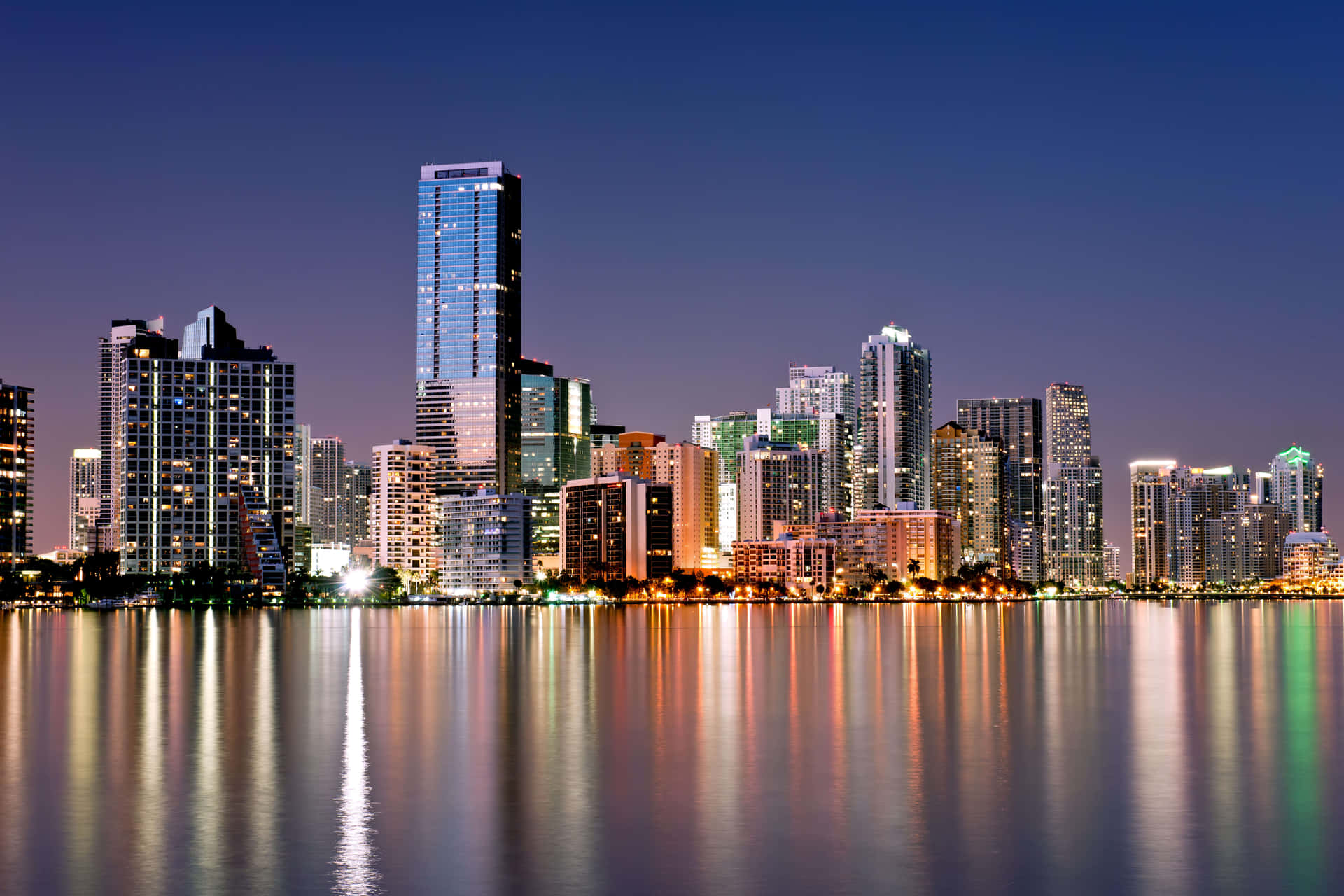 Denblå Miami-himmel