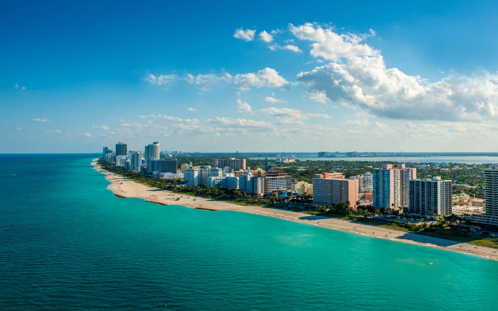 Imagende Vista Distante Del Hotel Miami Beach