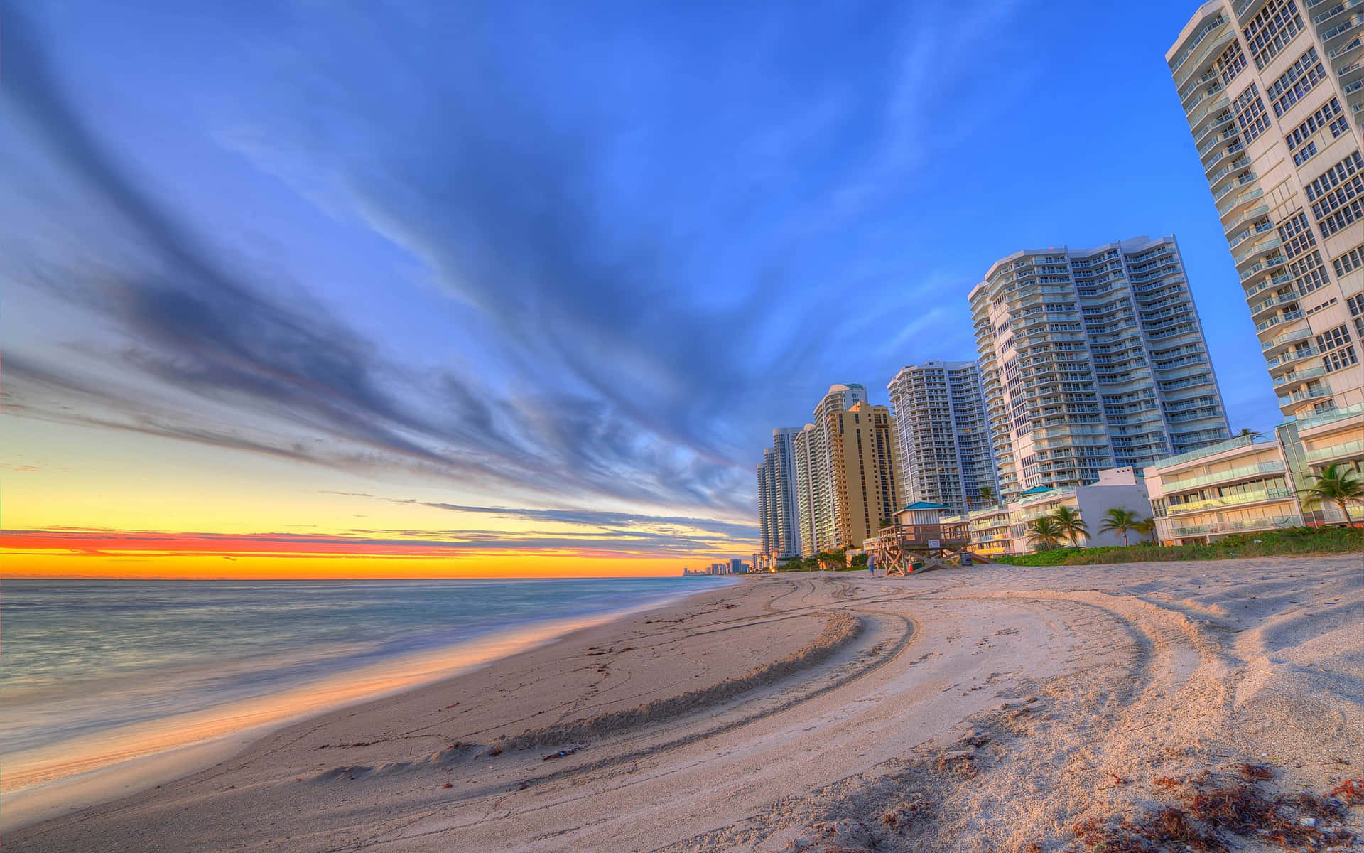 Immaginedi Miami Beach Con Cielo Arancione E Blu.
