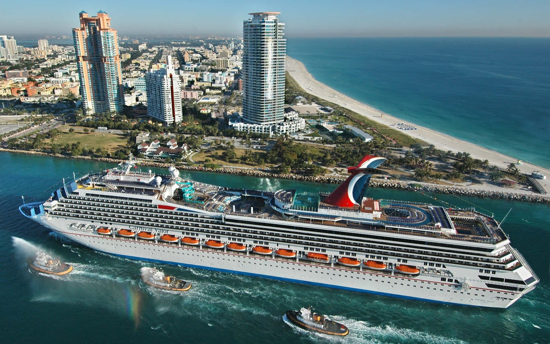 Miami Beach Cruise Ship Picture