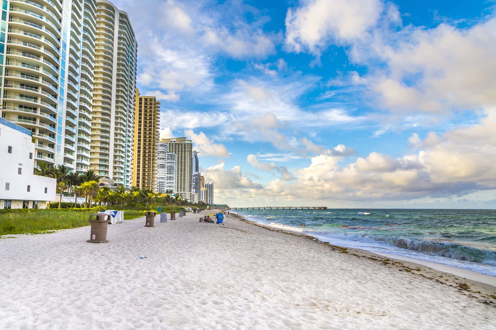 Miami Beach Gråblå Himmel Billede Wallpaper
