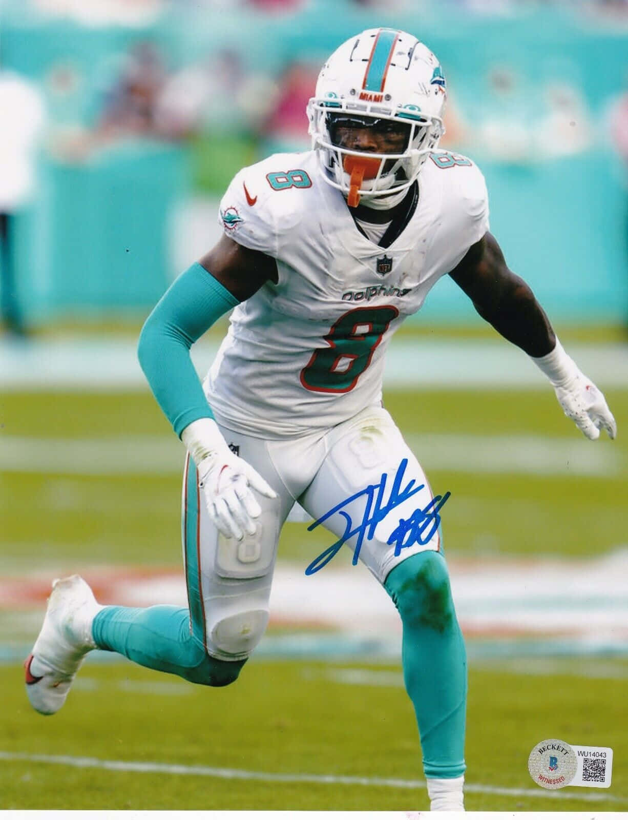 Miami Dolphins Player Action Shot Wallpaper